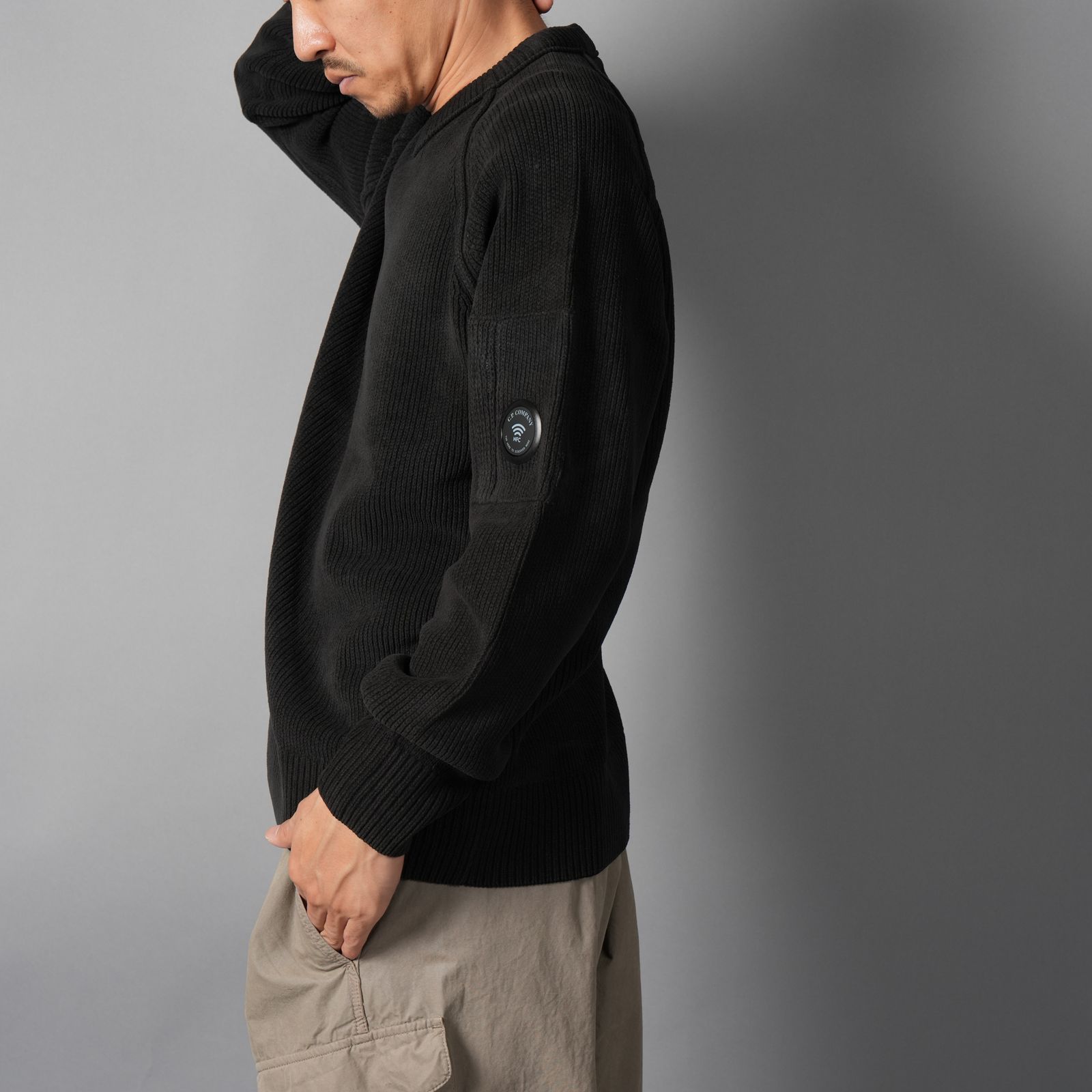 CHENILLE COTTON CREWNECK LENS SWEATER / クルーネック レンズセーター (ブラック)