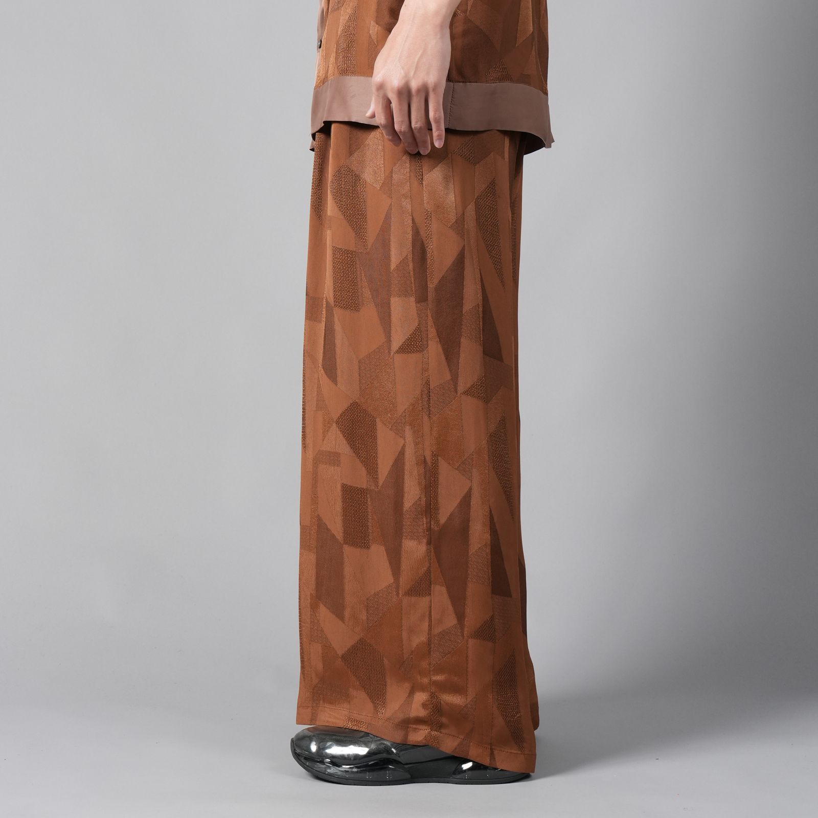 【ラスト1点】RAYON CUPRA TROUSERS / レーヨン キュプラ トラウザーズ (ブラウン)