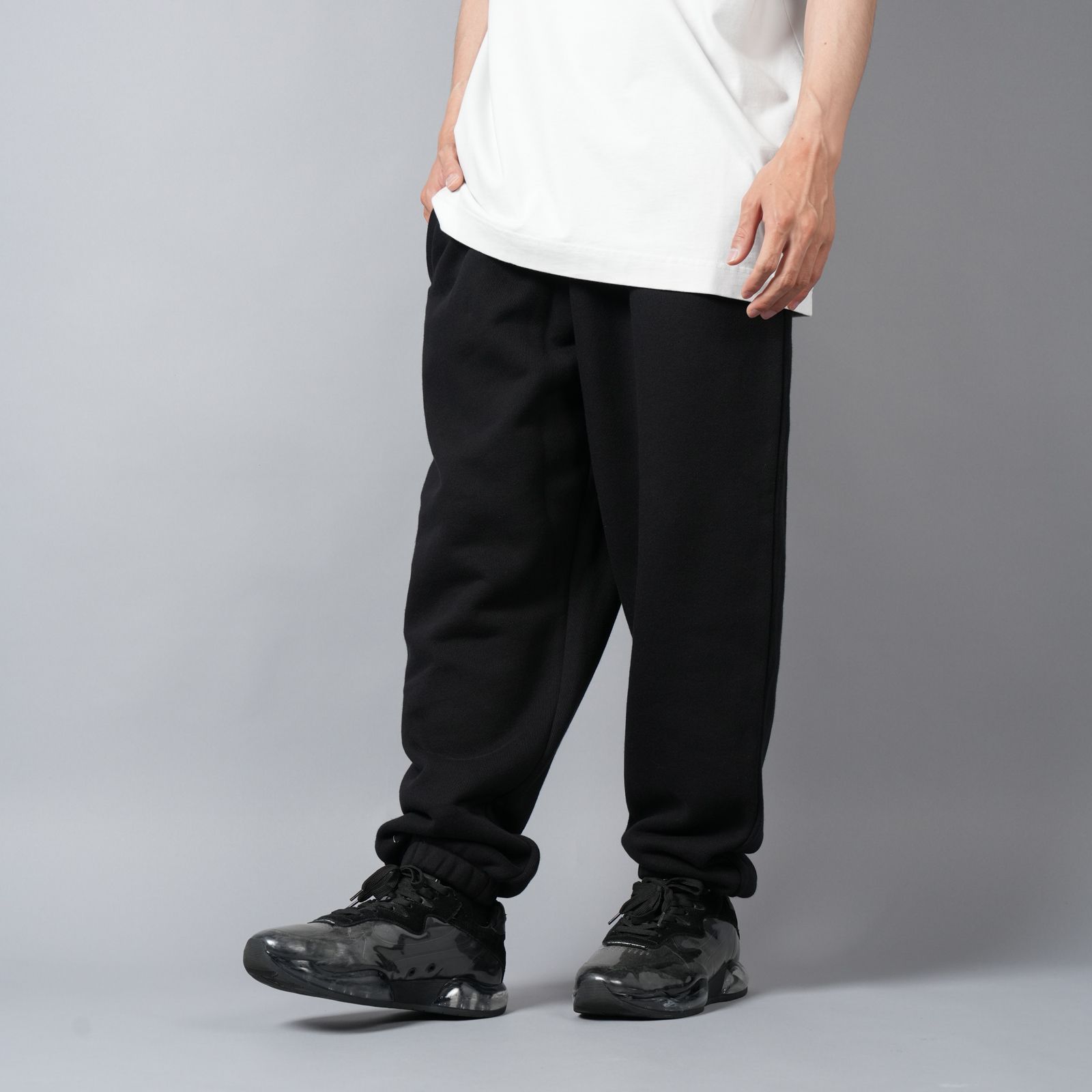 2NE1 スウェットパンツ BLACK キティ L 黒