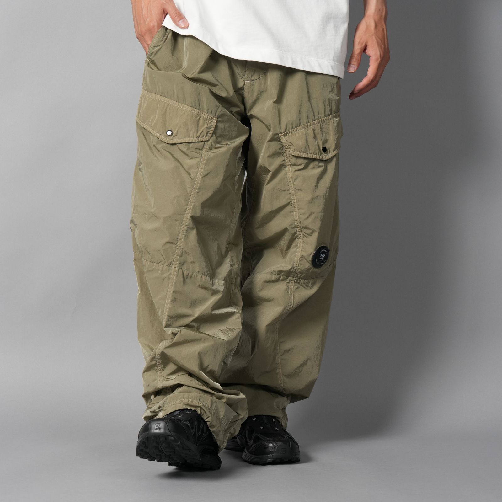 CHROME-R BOXY SEAMLESS CARGO PANTA / カーゴパンツ (フォールンロック)