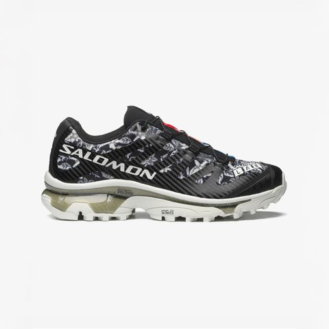 【ラスト1点】XT-4 OG NEEDLEPOINT Black/Icicle/Deep Lichen Green / スニーカー (ブラック)