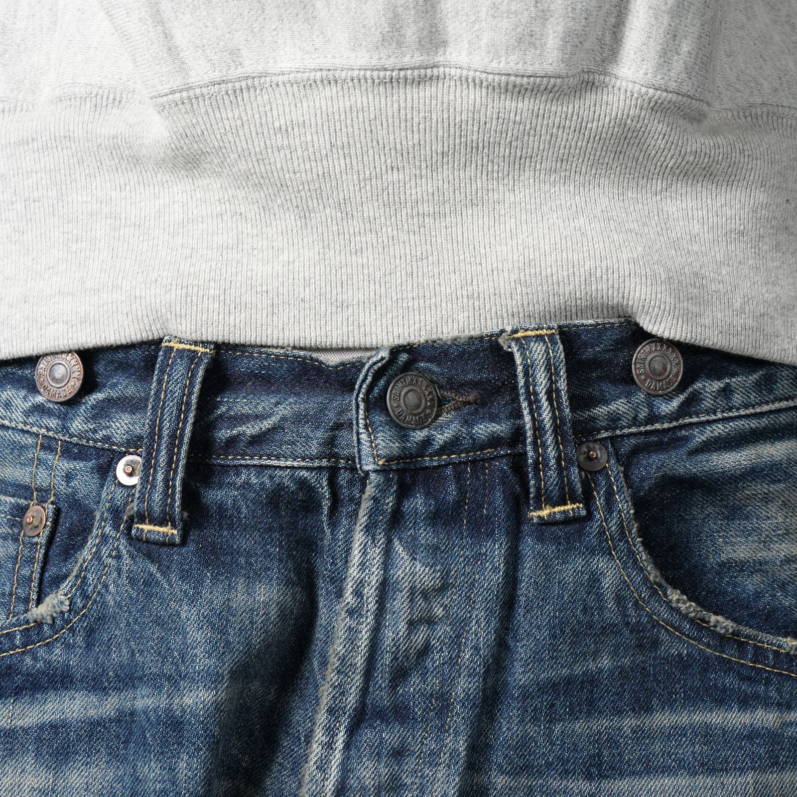 【ラスト1点】【コラボ】SM-HR1-0000-C60 / BB_DENIM PNT / 5PKTS DAMAGE / デニムパンツ (ブルー)