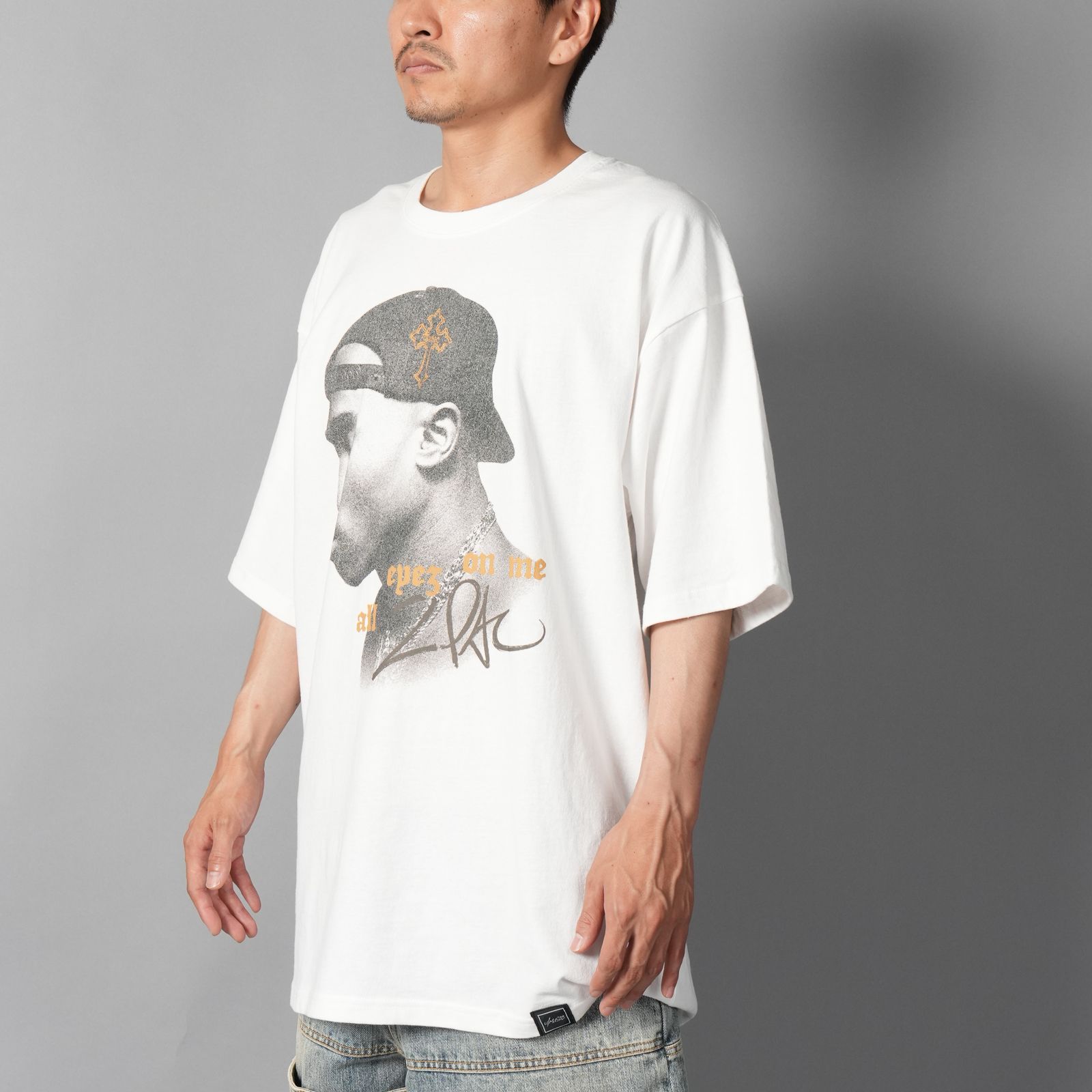 UIZZ-24036 / Tupac / All Eyez On Me Side Face Photo SSTee / Tシャツ (ホワイト)