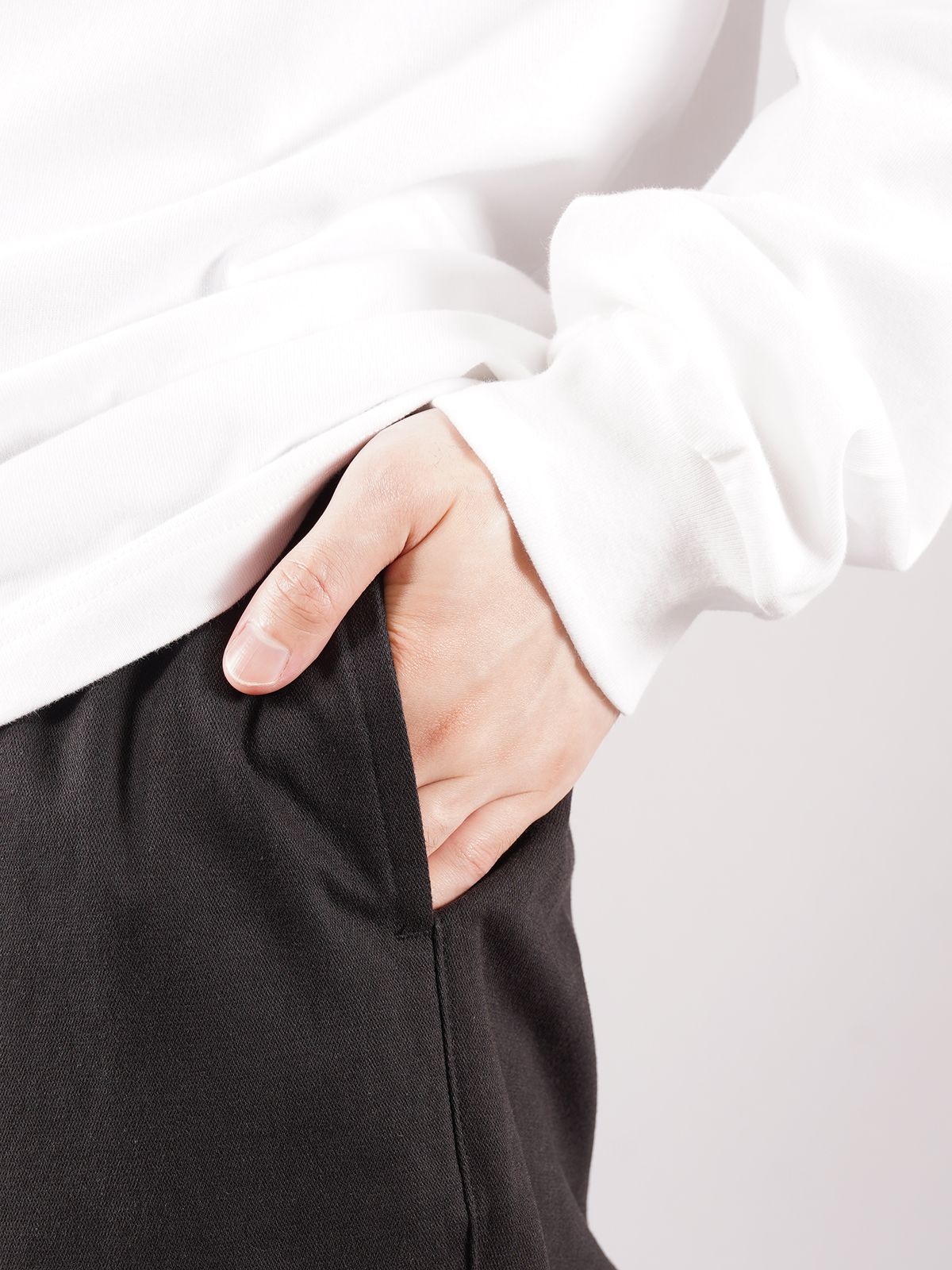 【ラスト1点】 BADGE TRACK PANTS / バッジトラックパンツ (ブラック)