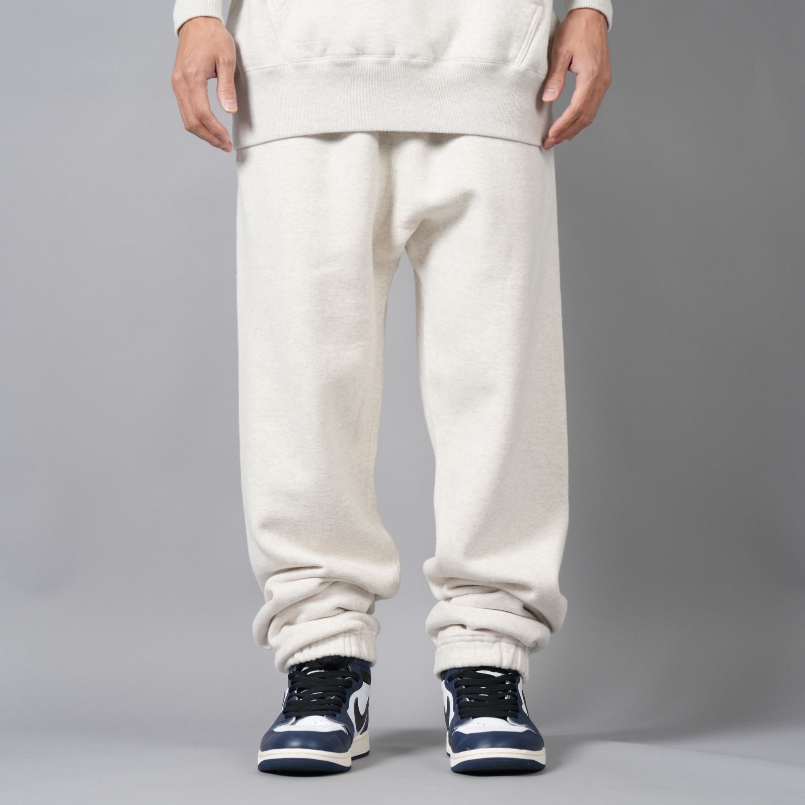 【ラスト1点】EMBROIDERED SWEAT PANTS "LASTMAN" / スウェットパンツ (オートミール)