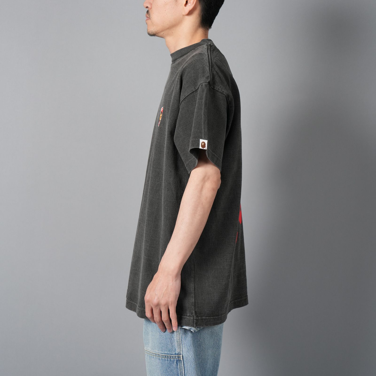 【ラスト1点】【コラボ】EU-HR8-0000-C33 / EU MILO SS TEE/ BLACK / Tシャツ (ブラック)