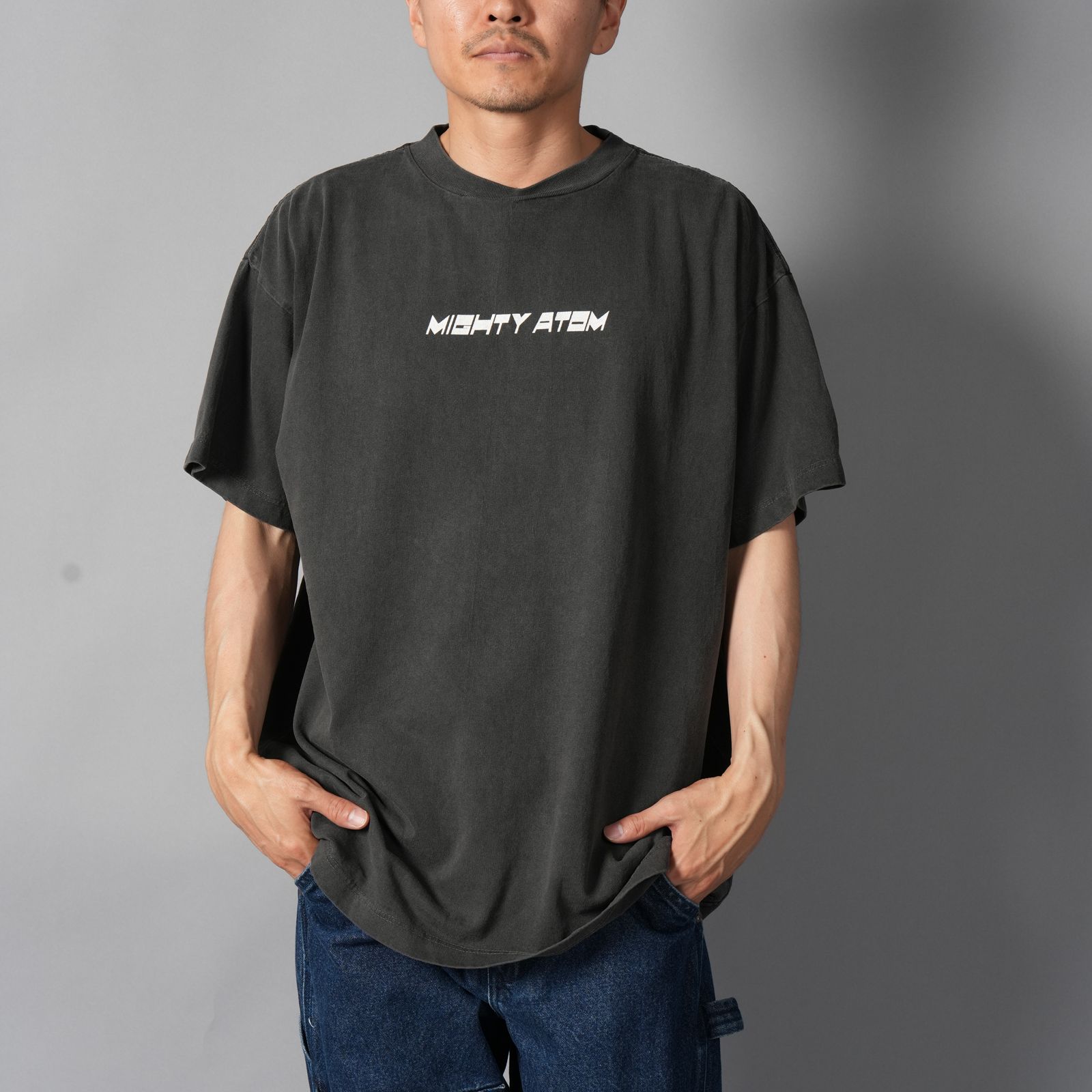 【コラボ】EU-MK1-0000-C05 / EU AB LOGO SS TEE  / BLACK / Tシャツ (ブラック)