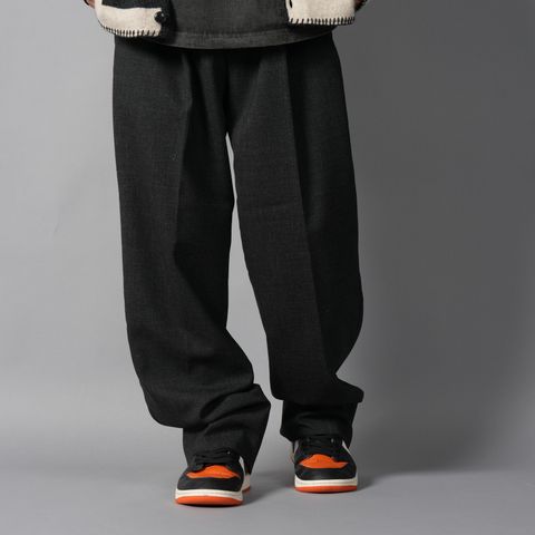 One Tuck Slacks / ワンタックスラックス (ブラック)