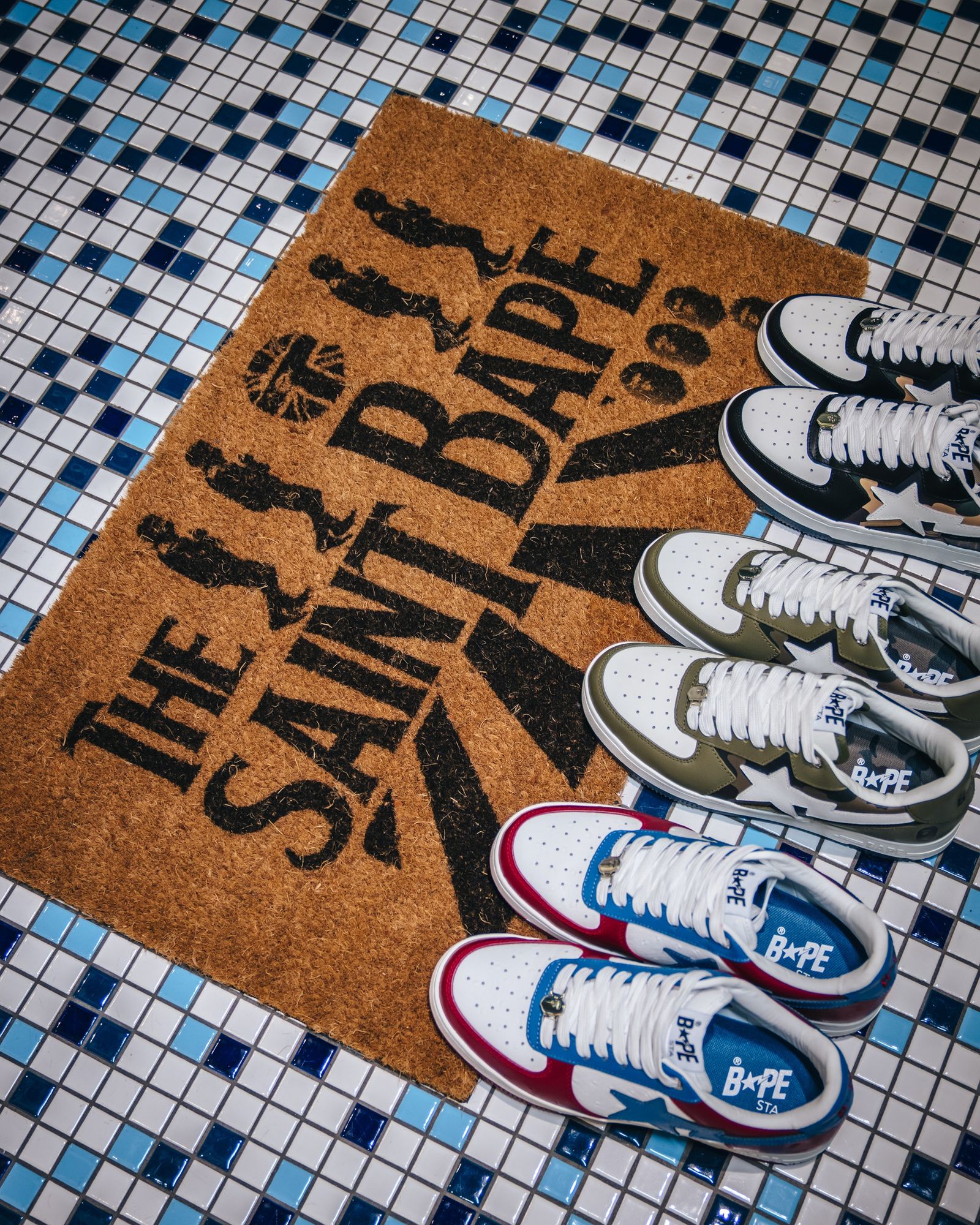 【コラボ】SM-MK8-0000-C62 / BAPE_DOORMAT / BROWN / ドアマット (ブラウン)