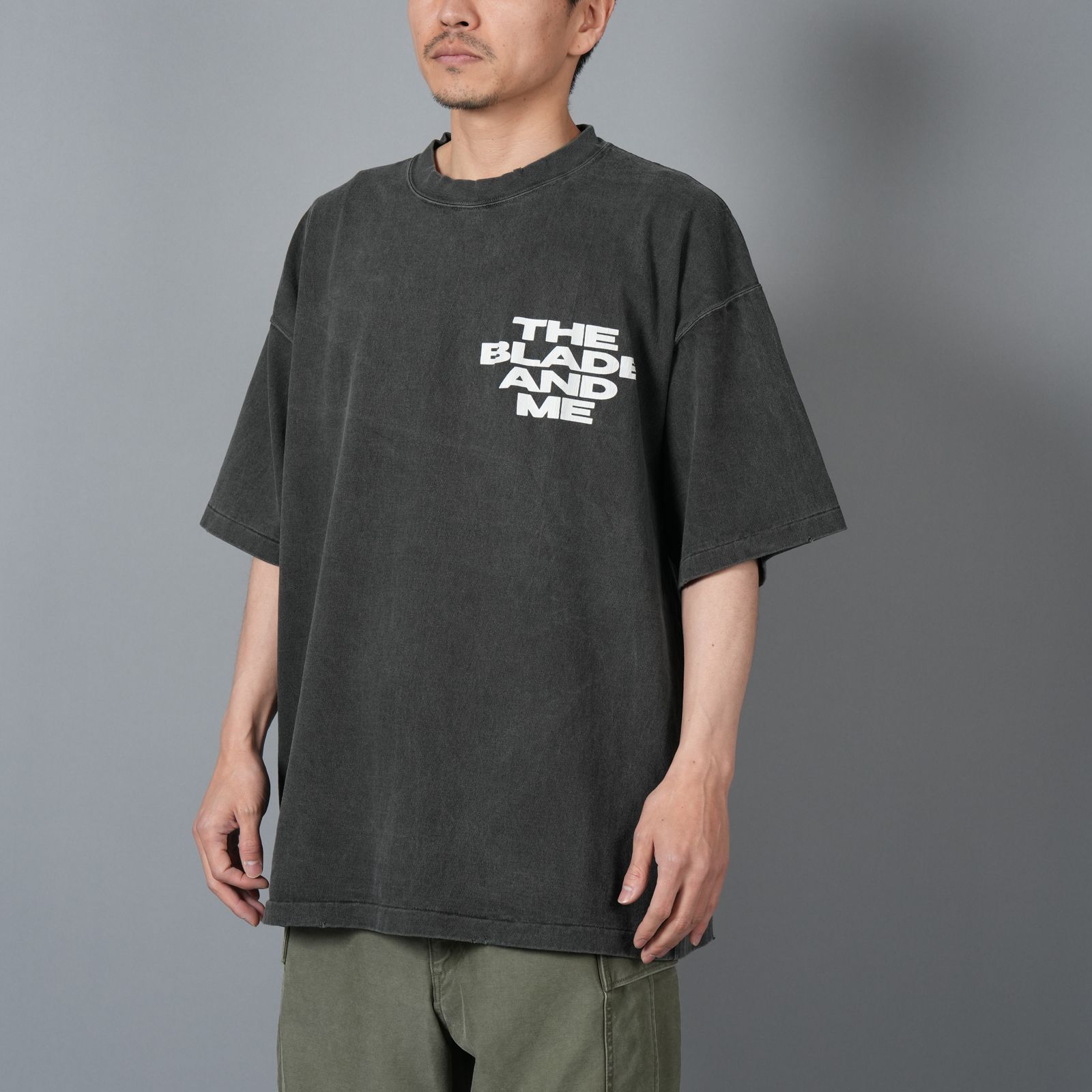 【ラスト1点】[BLEACH / ブリーチ]  TBLM24AM008 / S/S T-Shirt (ZANPAKUTOU) / Tシャツ (ブラック)