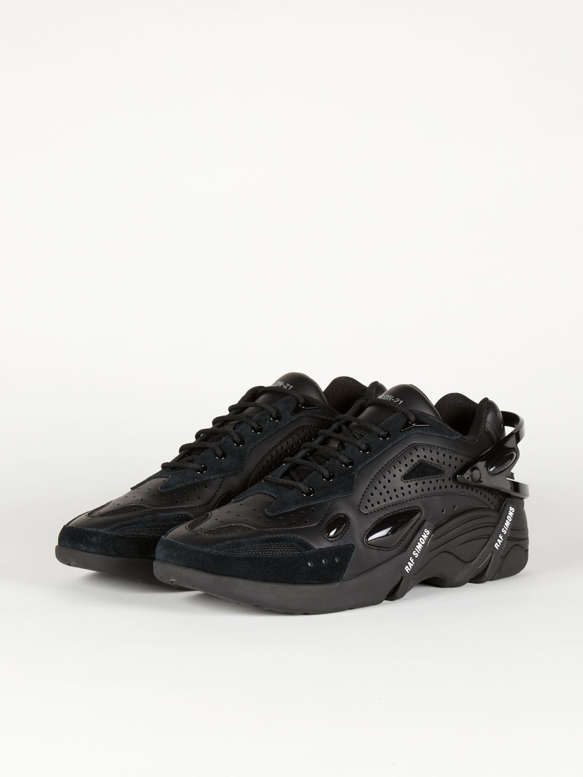 RAF SIMONS (RUNNER) - ラスト1点 / CYLON-21 BLACK