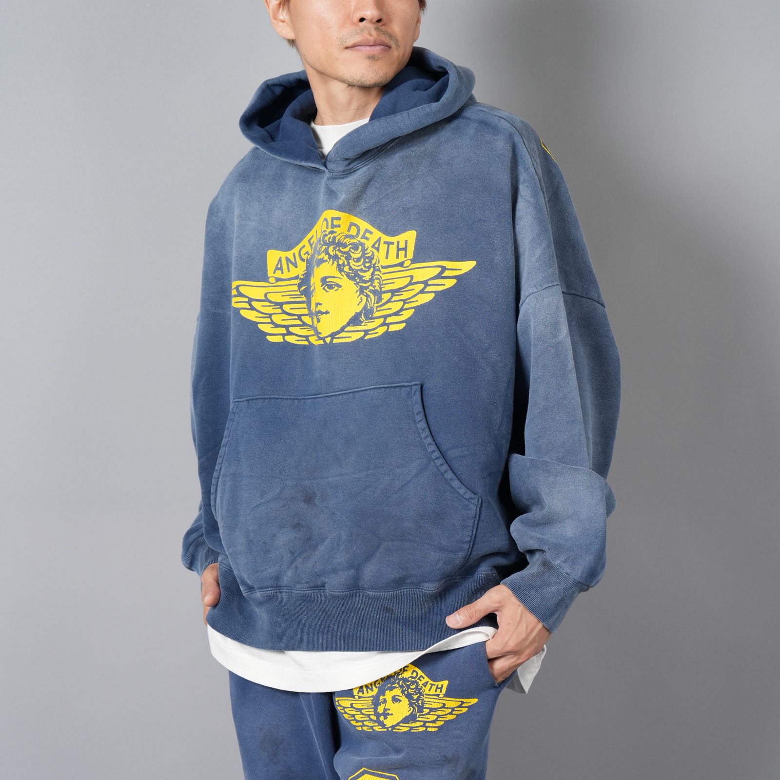 SAINT M×××××× - 【残りわずか】SM-YS1-0000-044 / HOODIE / ANGEL / NAVY / パーカー・フーディー  (ネイビー) | Confidence