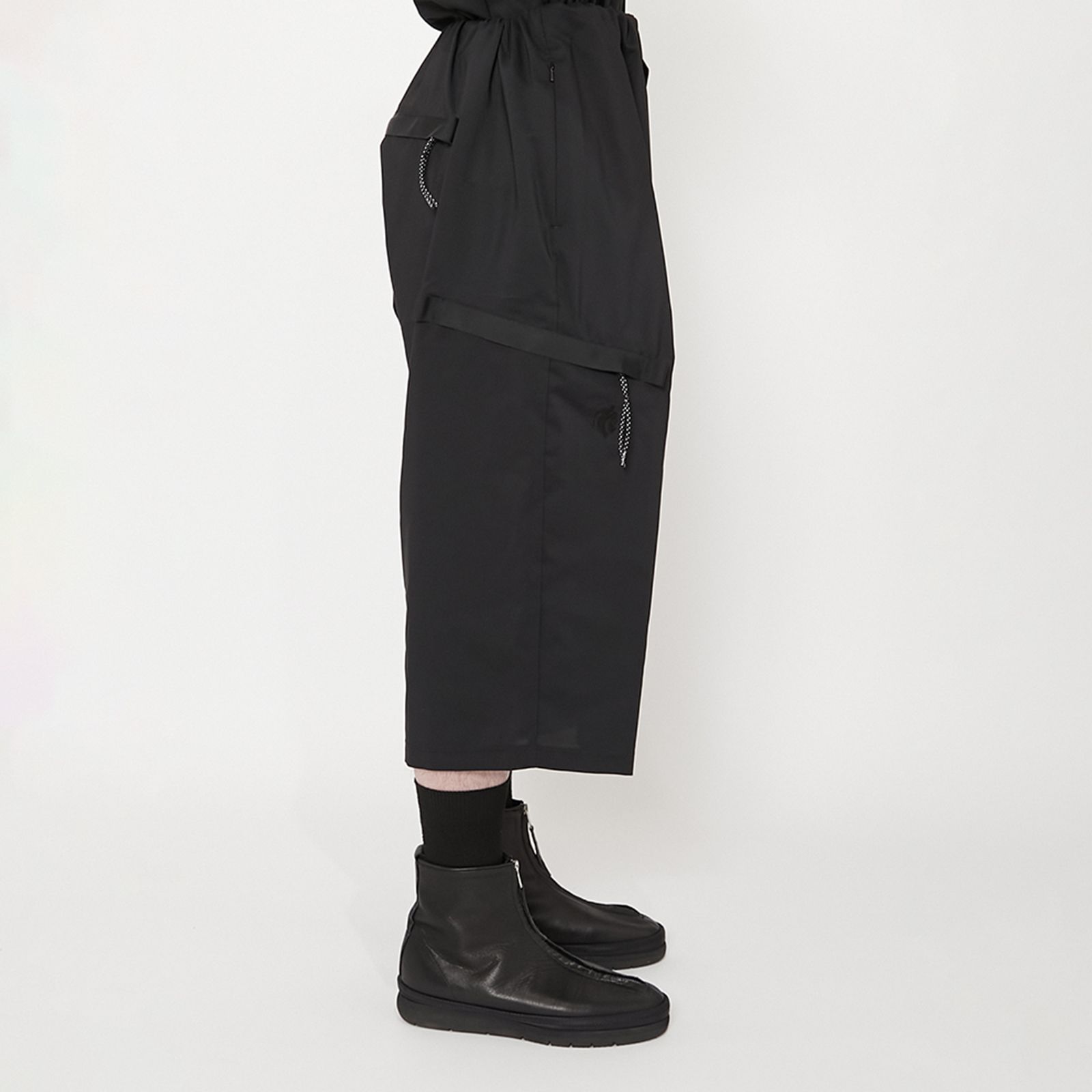 【GHOST】WOVEN WATER-REPELLENT TWO TUCK NINJA SHORTS / ニンジャショーツ(ブラック)