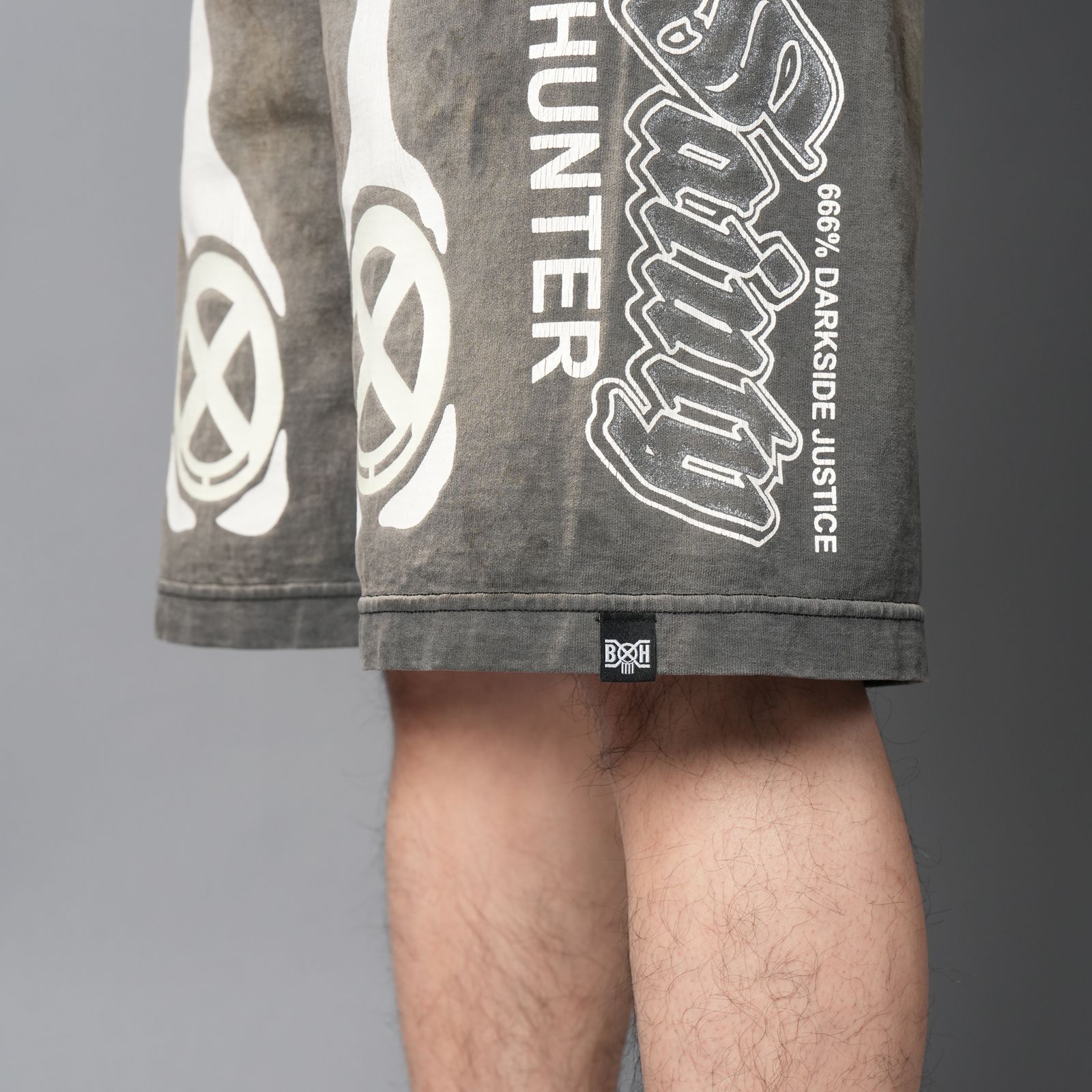 【コラボ】SM-MK8-0000-C33 / BH_CUT SEW SHORTS / BONE / スウェットショーツ (ブラック)