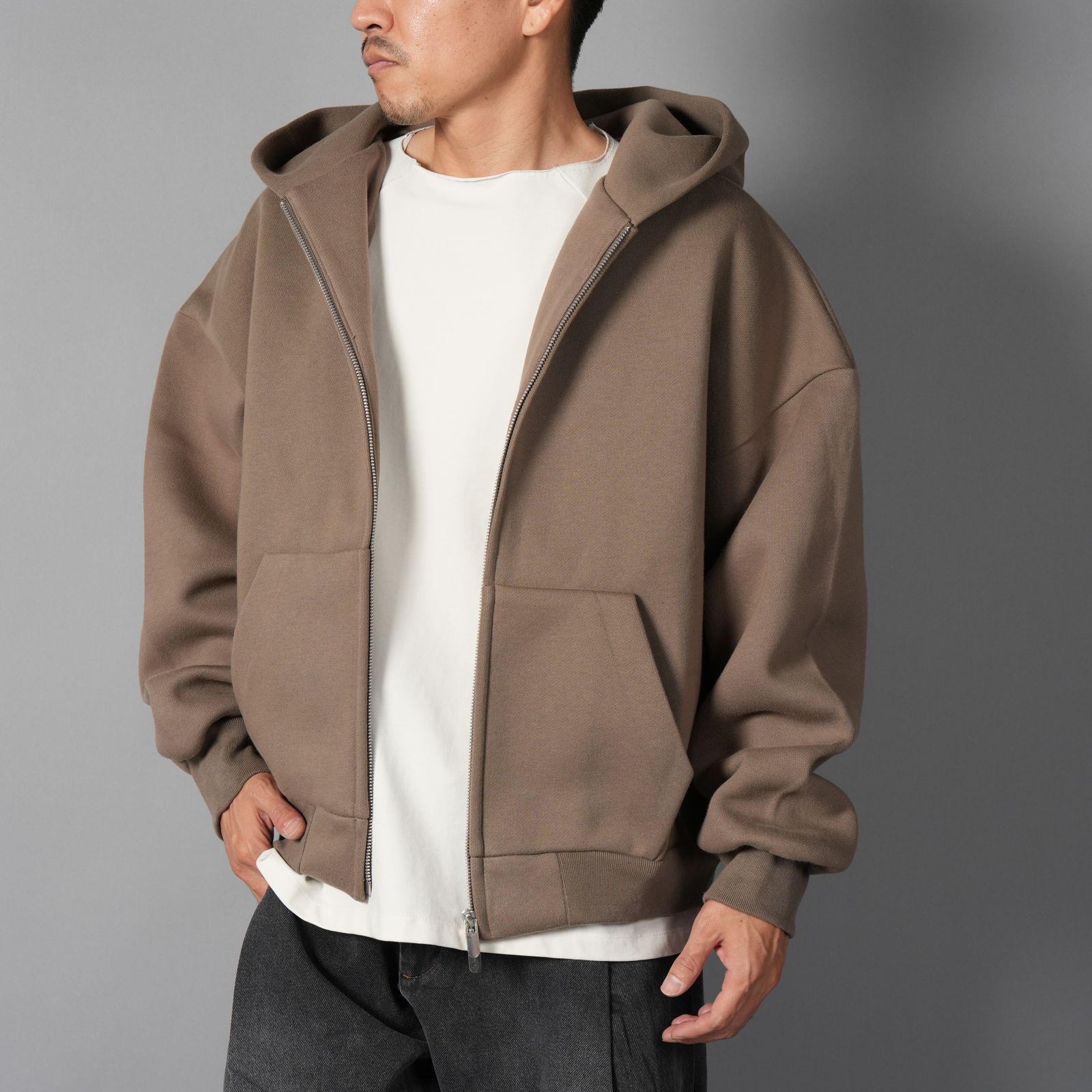 V2 ZIPPED HOODIE  / ジップフーディー (デューン)