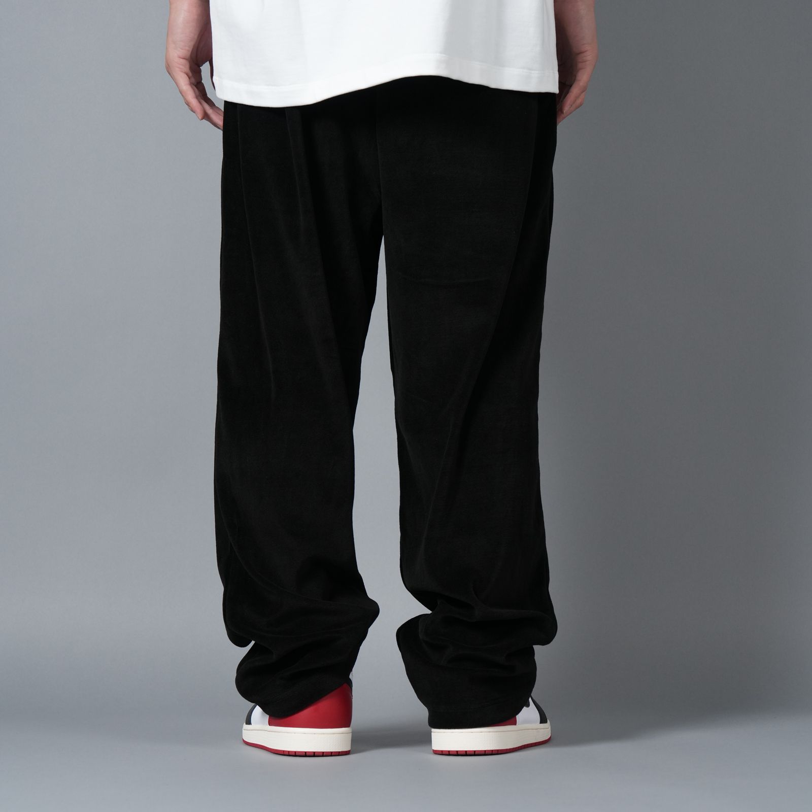 【ラスト1点】VELOUR TRACK PANTS / ベロア トラックパンツ (ブラック)