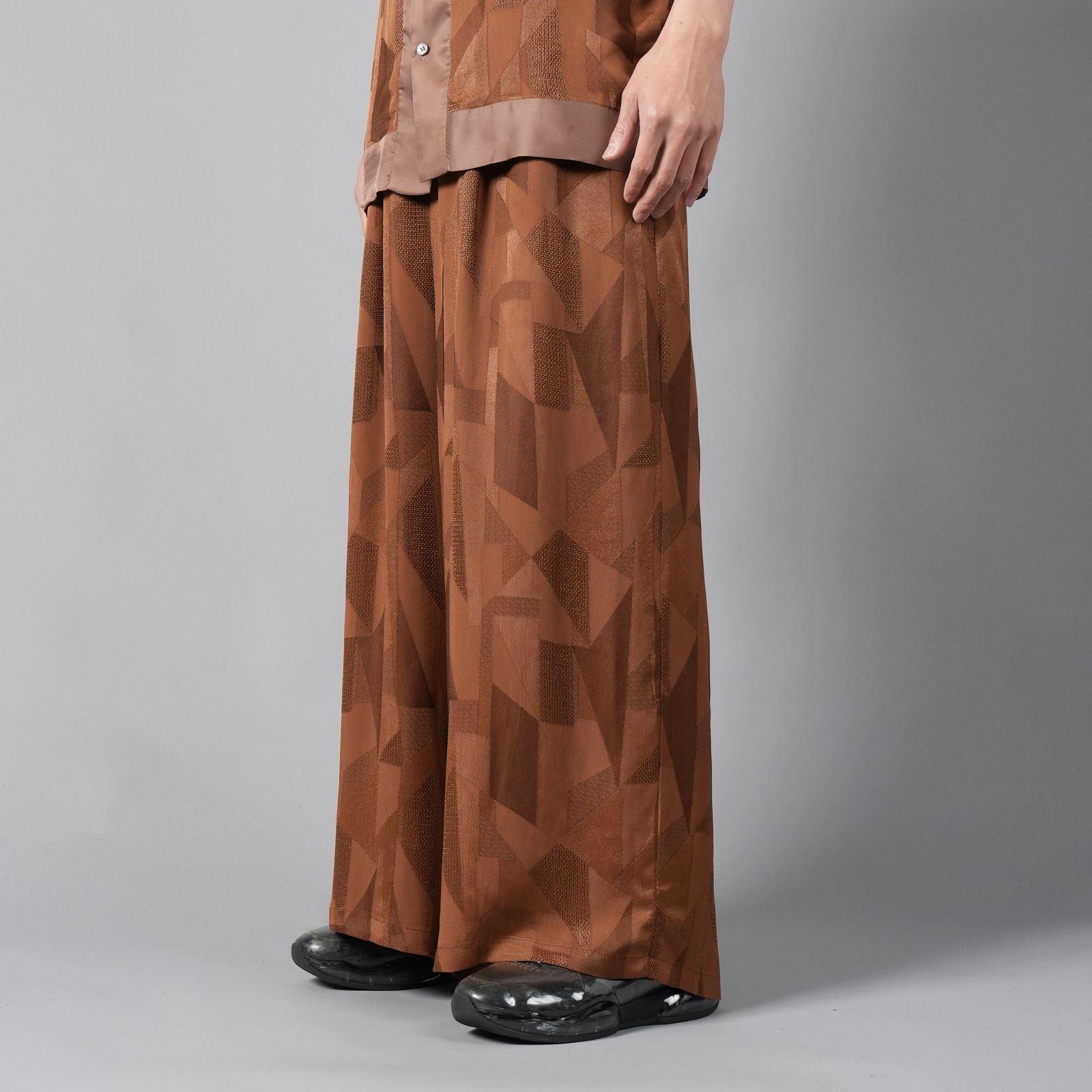 【ラスト1点】RAYON CUPRA TROUSERS / レーヨン キュプラ トラウザーズ (ブラウン)