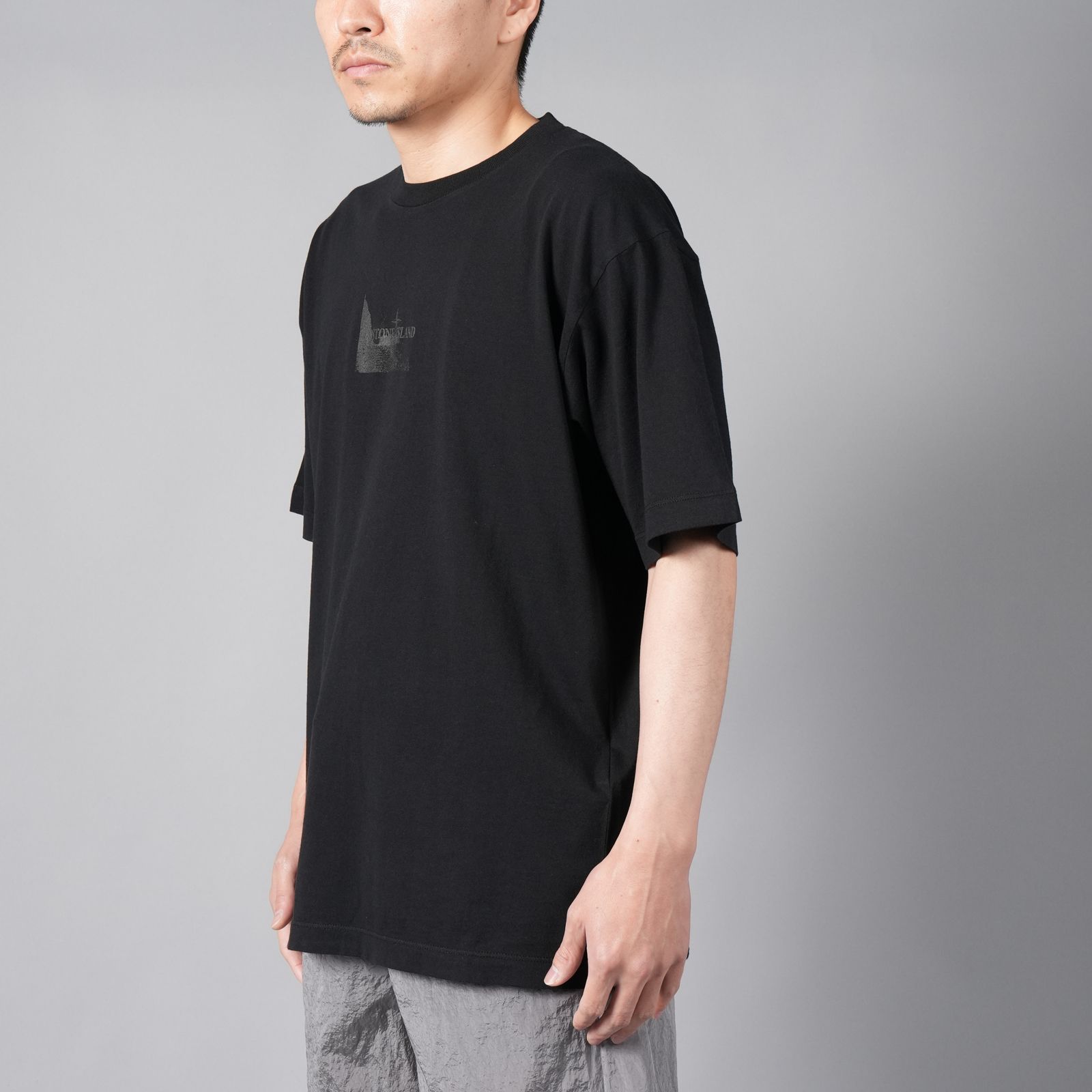 【ラスト1点】2RC88 / 'REFLECTIVE TWO' PRINT / Tシャツ [ガーメントダイ] (ブラック)