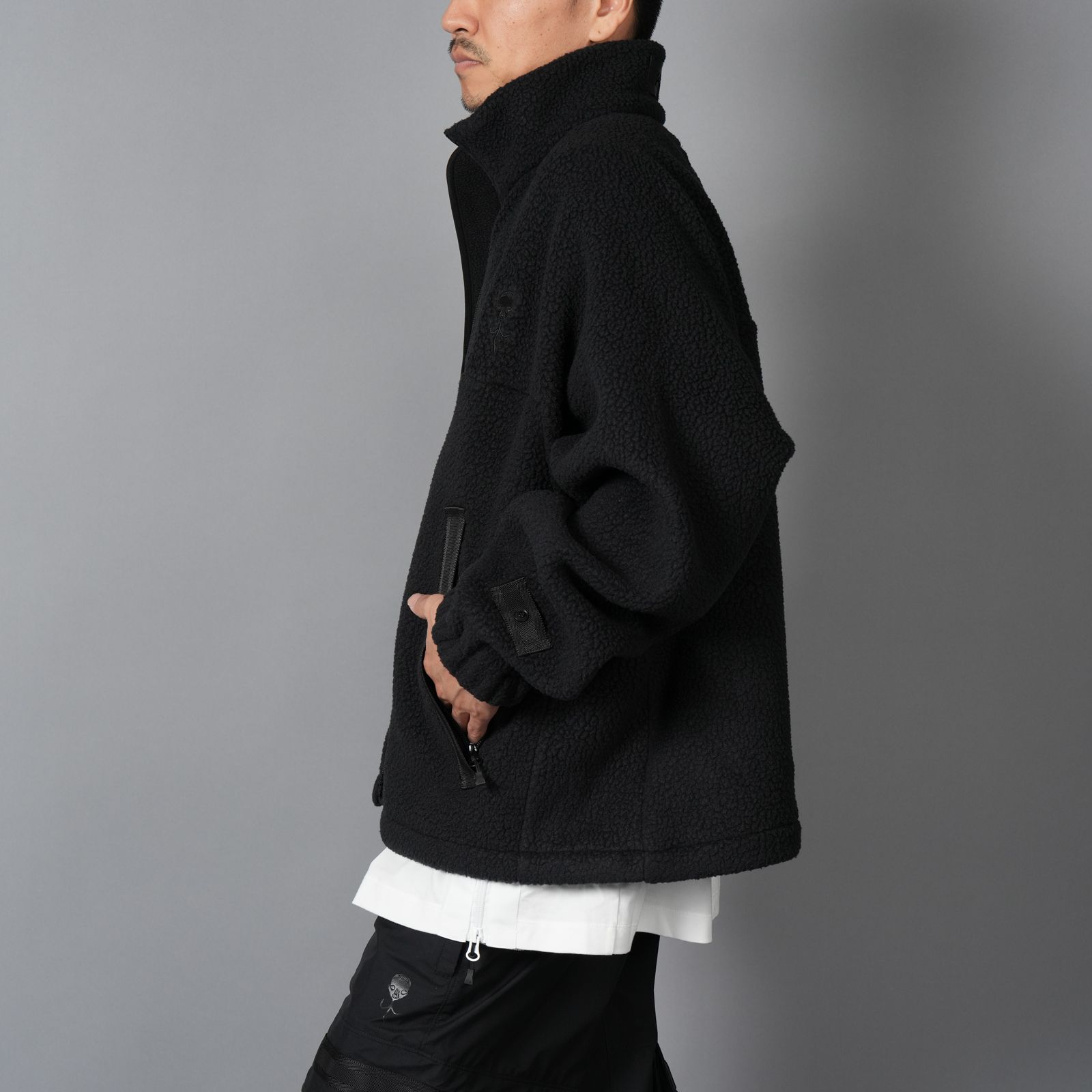 【限定】【D-VEC×ALMOSTBLACK】GORE-TEX 3L w/ POLARTEC DETACHABLE SHELL / マウンテンパーカ [防水・防風] (ブラック)