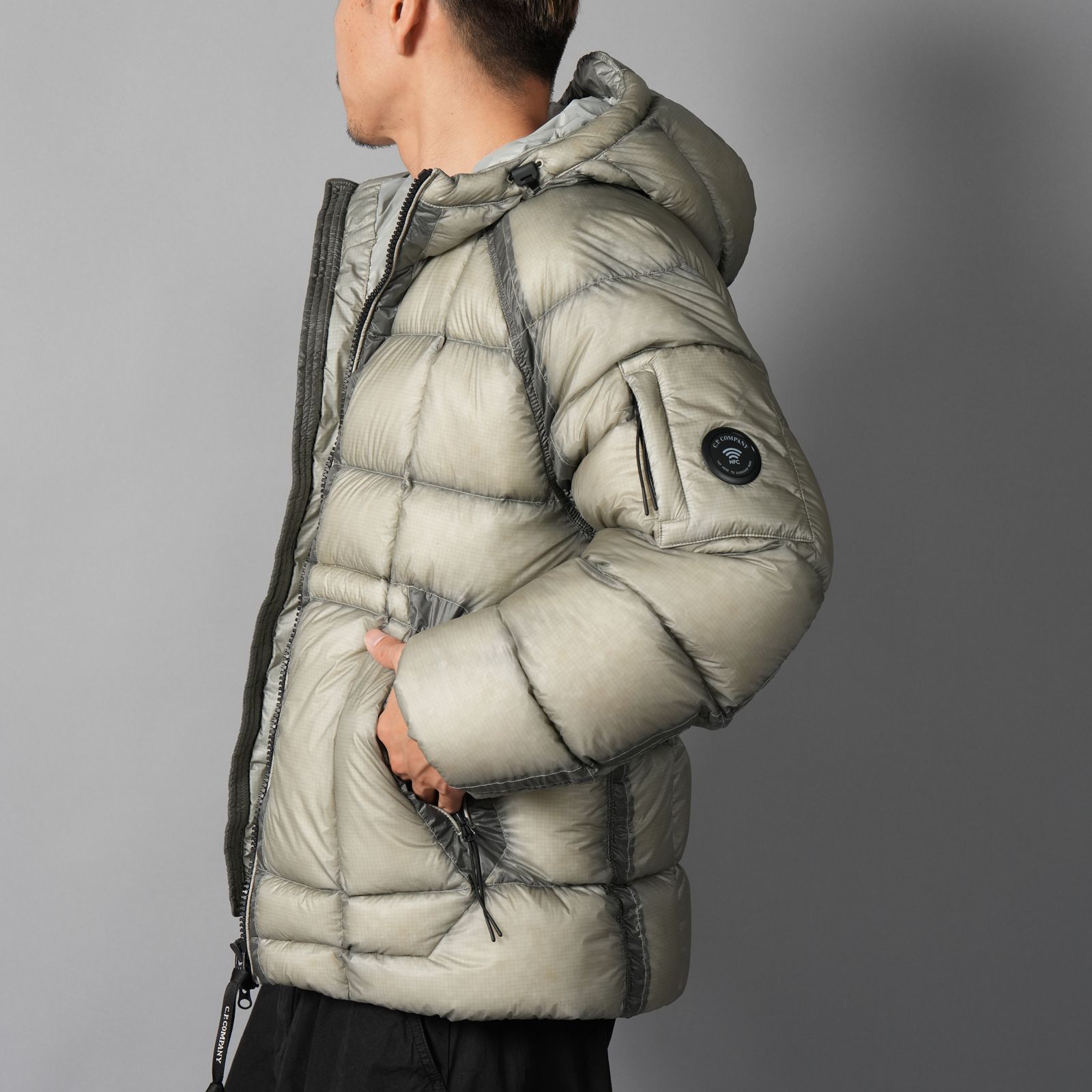 D.D. SHELL HOODED DOWN JACKET / フーデッド ダウンジャケット (フリントグレー)
