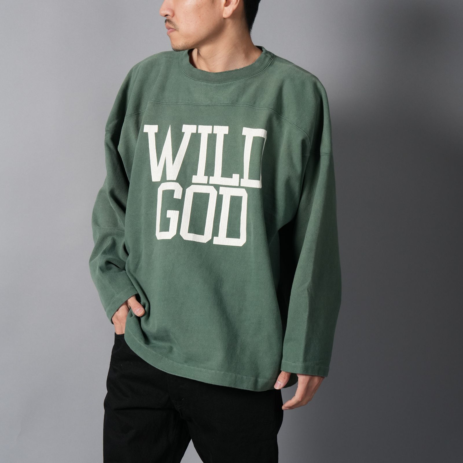 【残りわずか】SM-MK8-0000-056 / FOOTBALL SWEAT / WILD GOD / GREEN / フッドボールスウェット (グリーン)