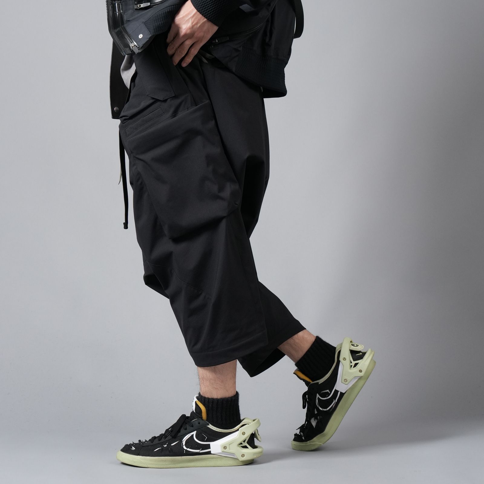 ACRONYM - P30A-E / Encapsulated Nylon Articulated Cargo Pant 