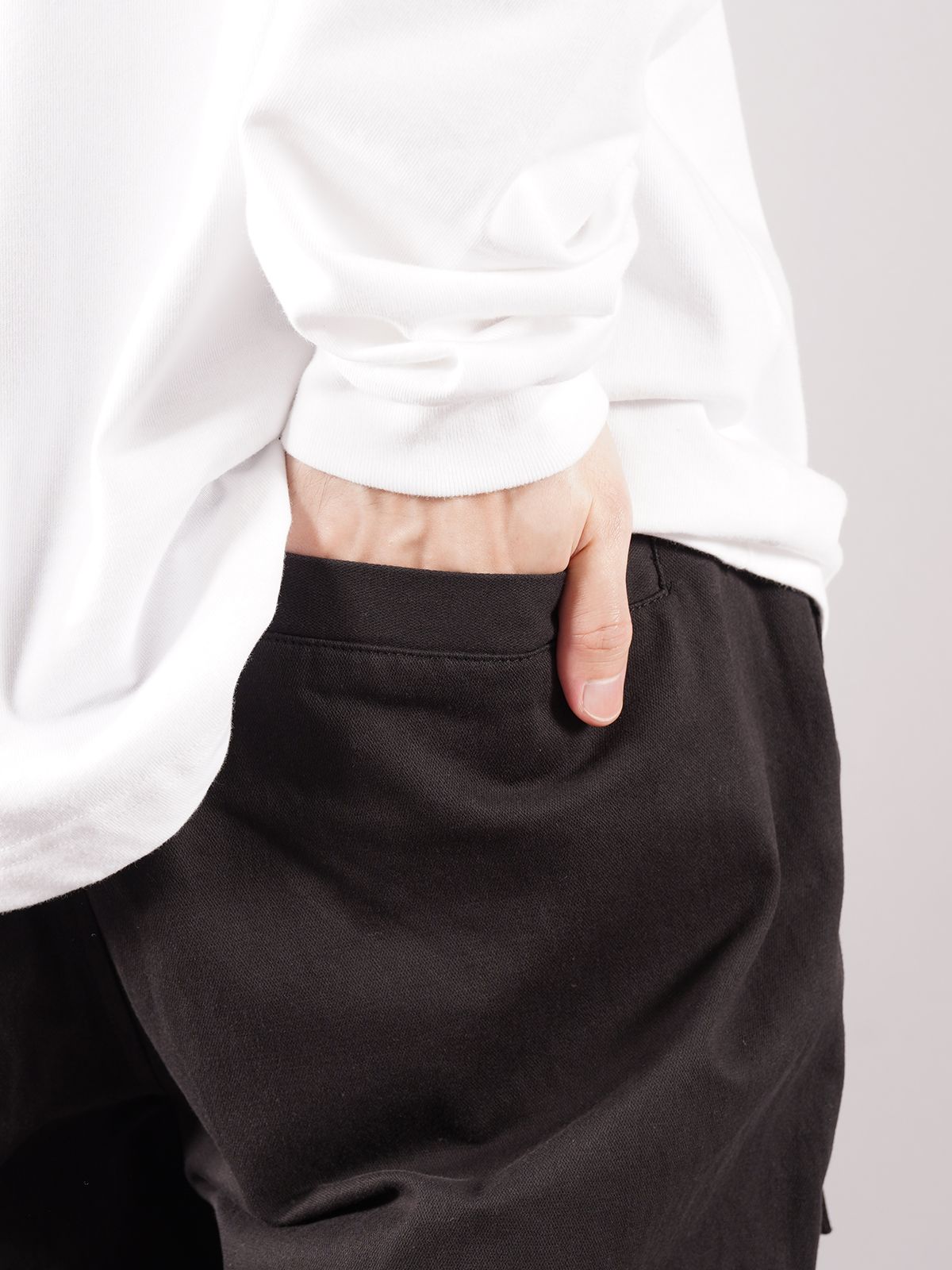 【ラスト1点】 BADGE TRACK PANTS / バッジトラックパンツ (ブラック)