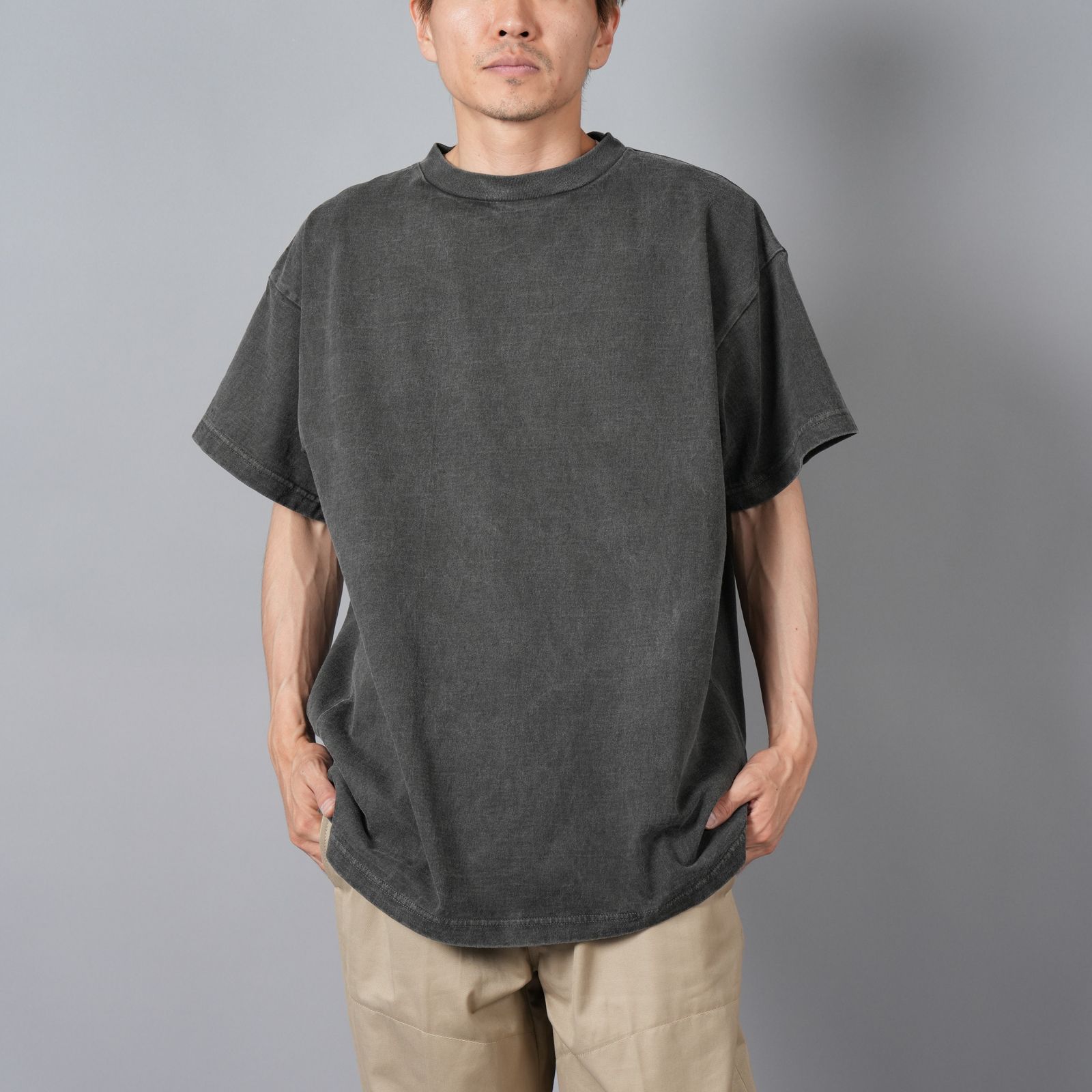 【残りわずか】TEE SHIRTS "PATCH" / Tシャツ (ブラック)