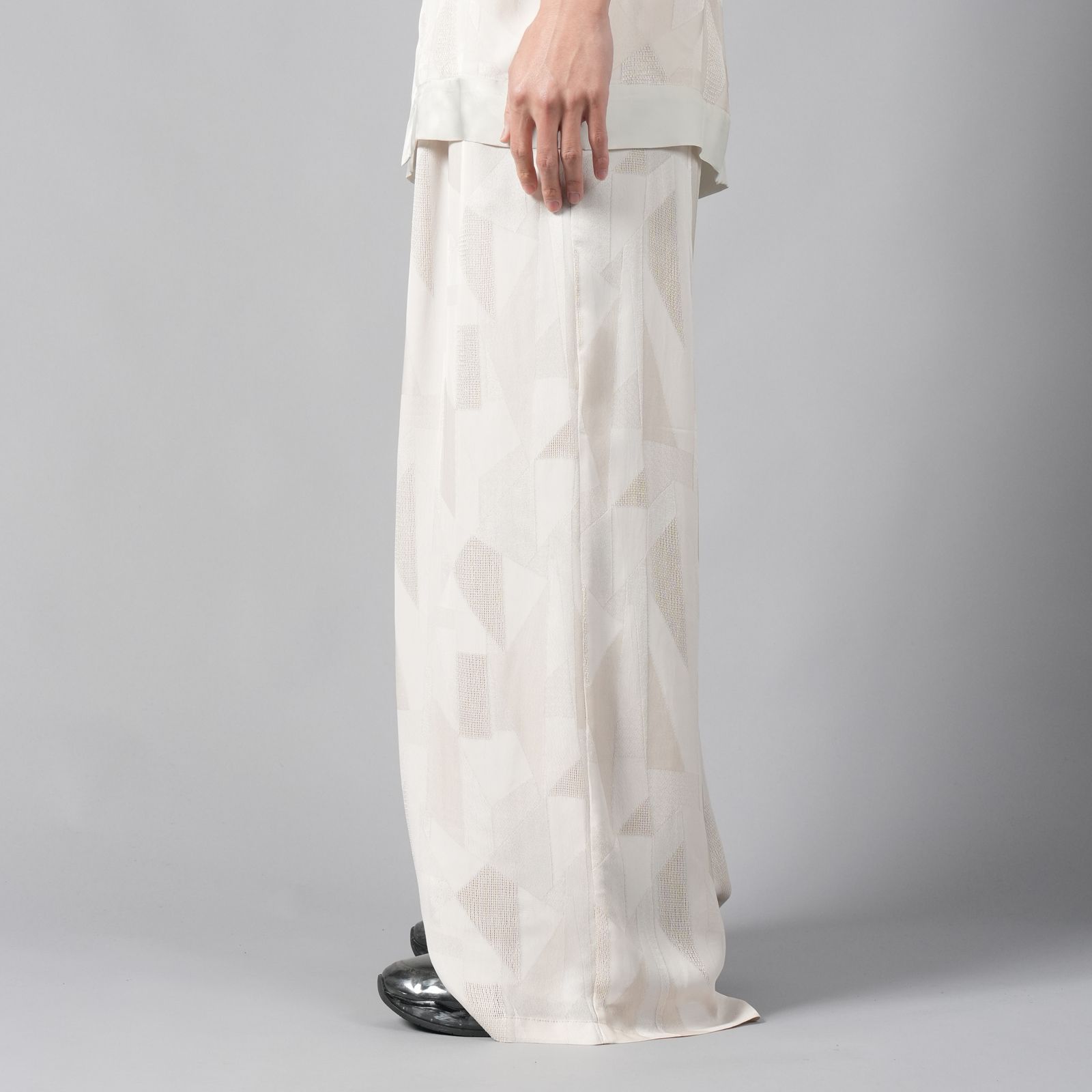 【ラスト1点】RAYON CUPRA TROUSERS / レーヨン キュプラ トラウザーズ (ベージュ)