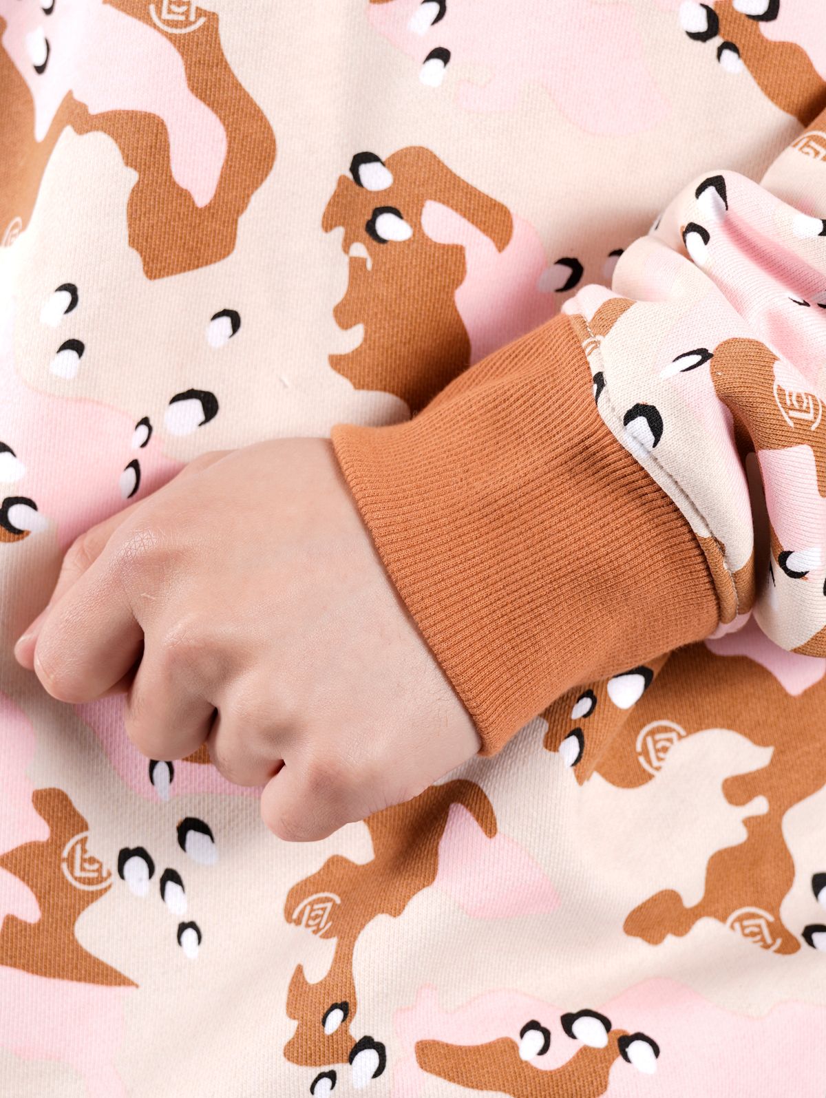 ラスト1点 / ICE-CREAM CAMO CREWNECK SWEAT / アイスクリーム カモ クルーネック スウェット (カーキ)