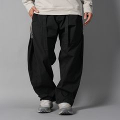 P63-E  / ENCAPSULATED NYLON DRAWCORD PANT [ストレートフィット](ブラック)
