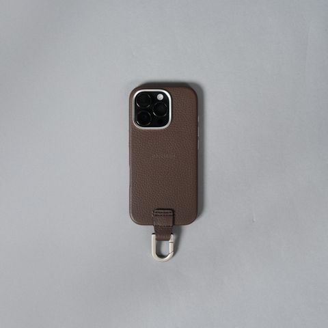 カラビナ付iPhoneケース [iphone 16/15シリーズ] (ダークブラウン)