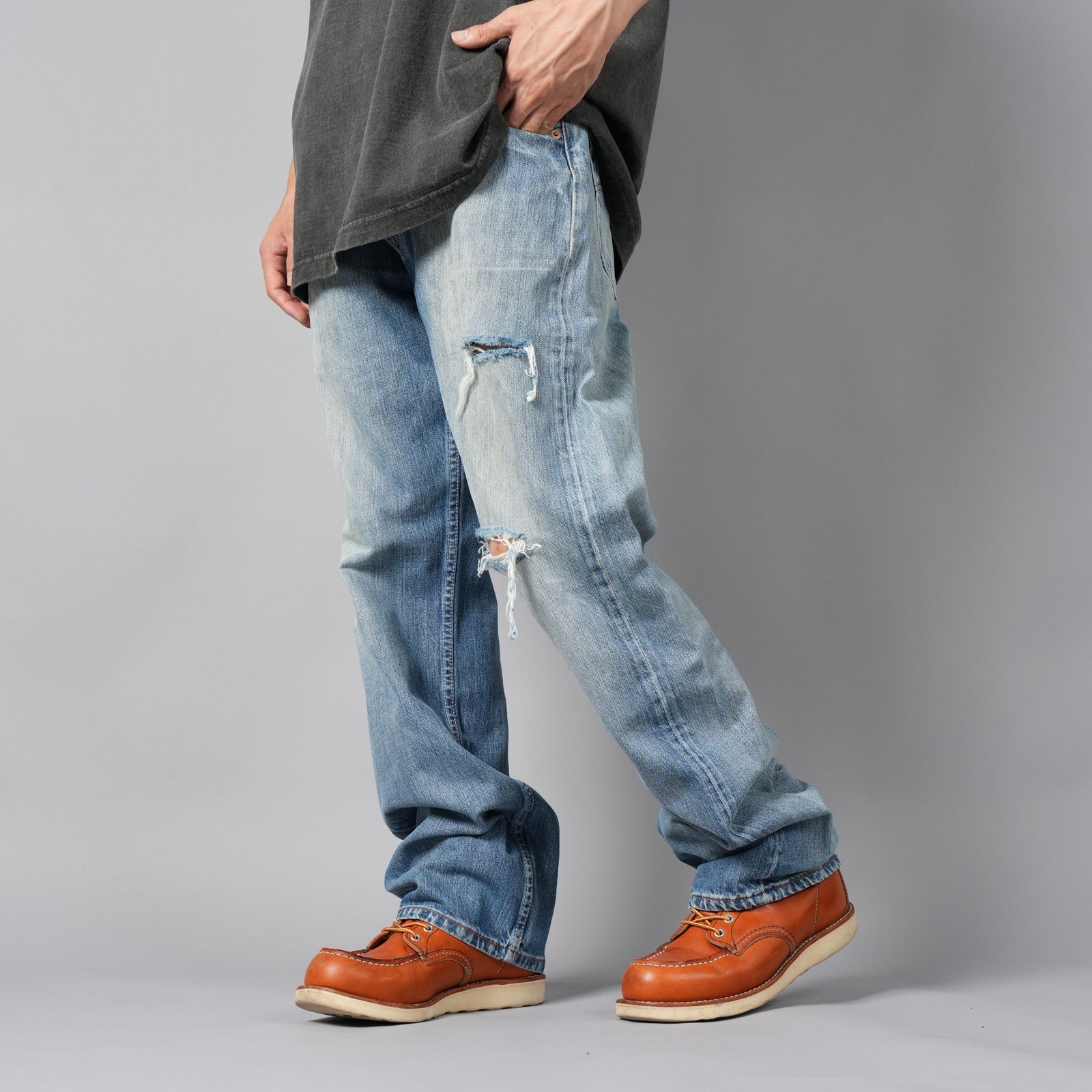 BASICKS x Vintage Levi's Heart Pocket Damage Denim / ハートポケットダメージデニム [34インチ] (ブルー)