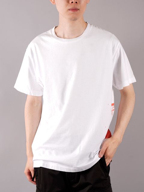 “DRONE ONE” / プリント Tシャツ / ホワイト [2NS83]
