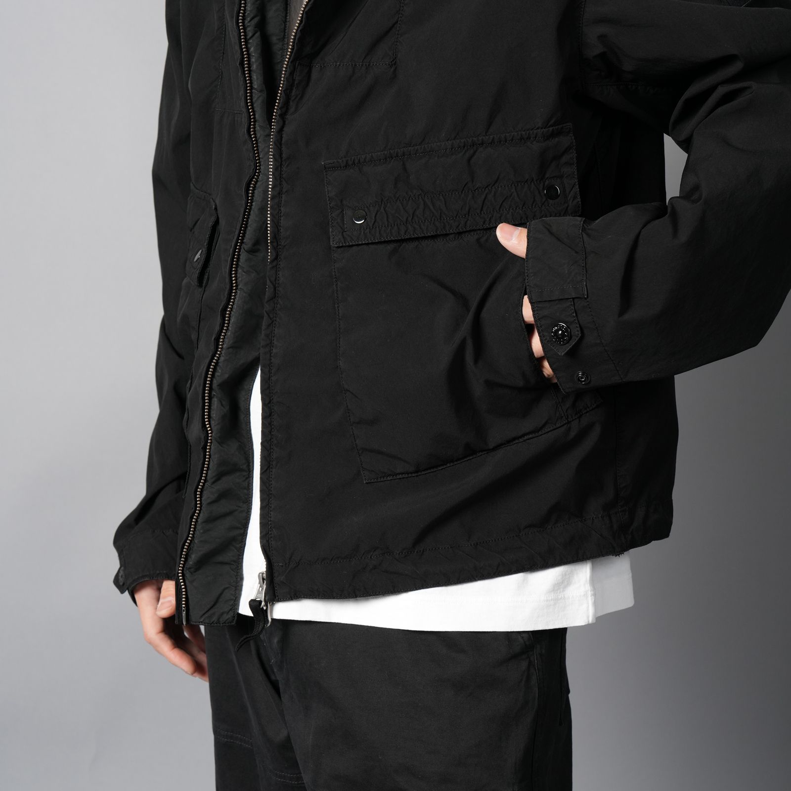 4100052 / Light Compact Touch Poly-TC Hooded Jacket / ジャケット (ブラック)