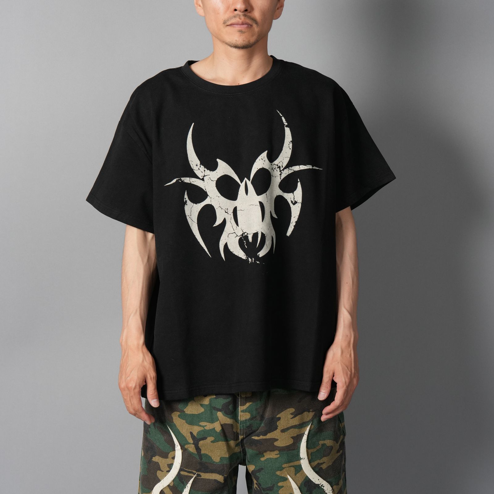 【残りわずか】Roach T-Shirt / ローチ Tシャツ (ブラック)