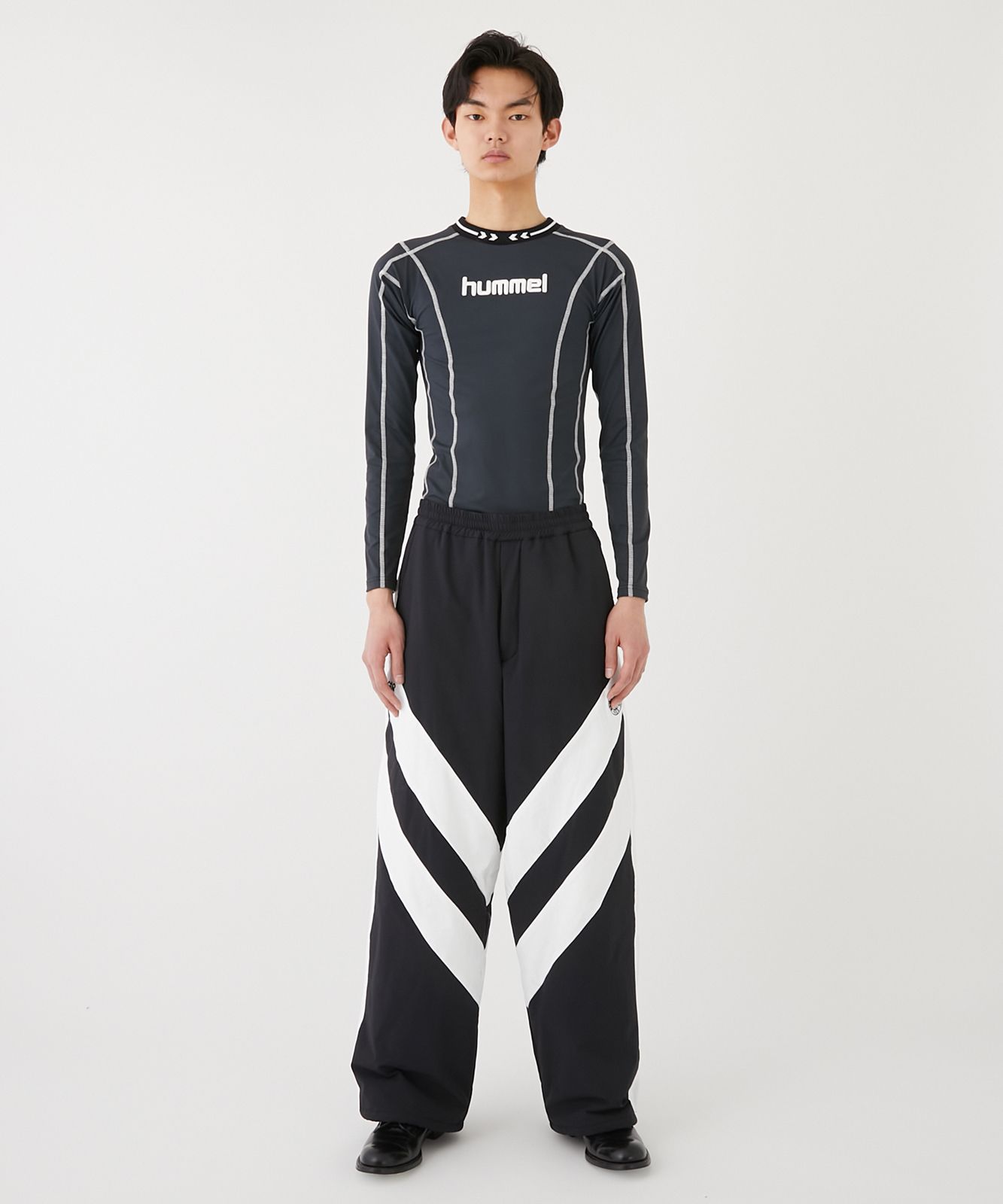 CHEVRON PUFFER NYLON TROUSER / ナイロントラウザー (ブラック/ホワイト)