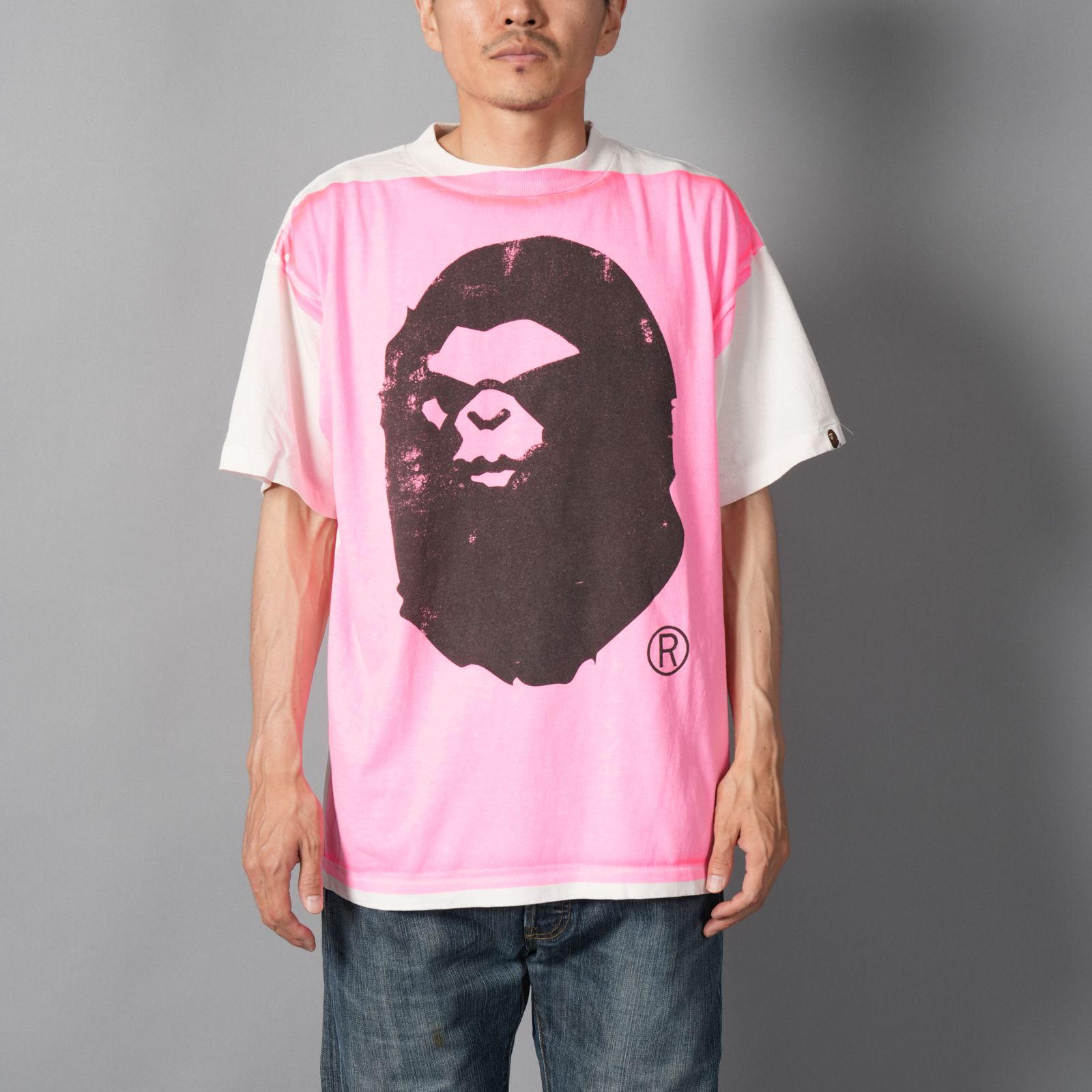 【残りわずか】【コラボ】SM-HR1-0000-C33 / BAPE_SS TEE / HANDPRINT / Tシャツ (ホワイト/ピンク)