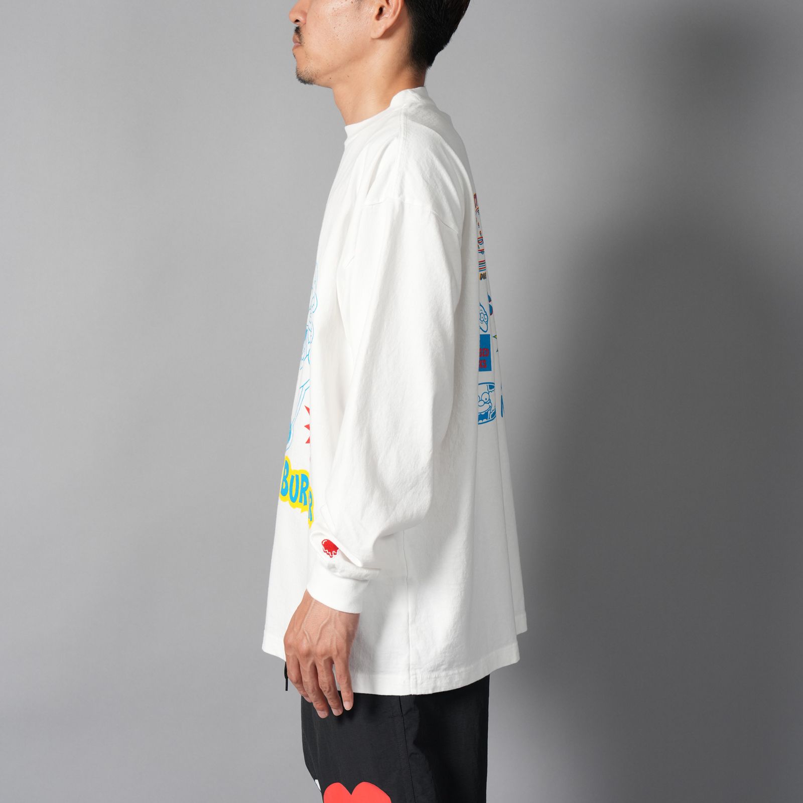 【コラボ】EU-MK8-0000-C028 / EU SP STICKER LS TEE / WHITE / ロンT・カットソー (ホワイト)