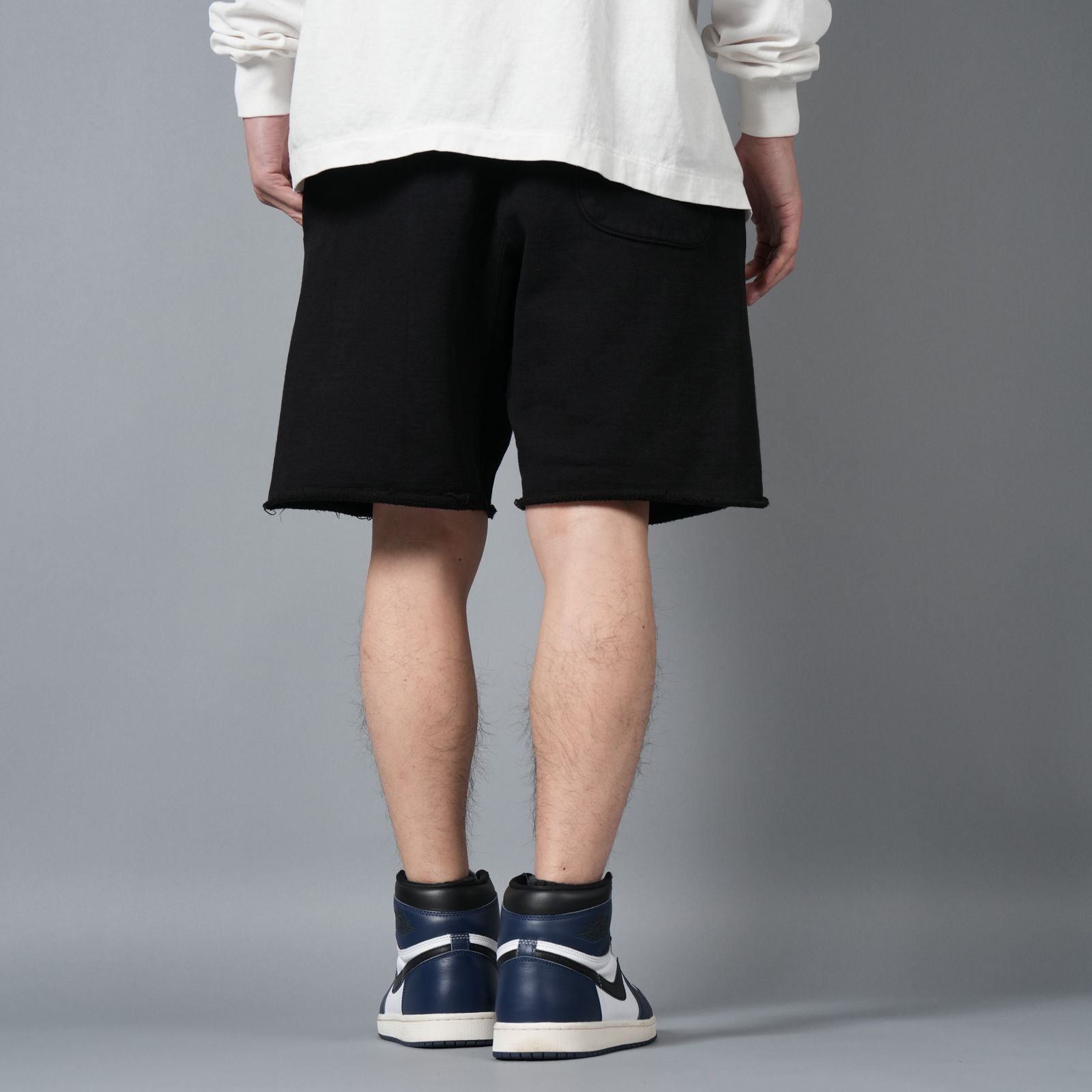 【残りわずか】SM-HR8-0000-059 / SWEAT SHORTS / RIBON SAINT / BLACK / スウェットショーツ (ブラック)
