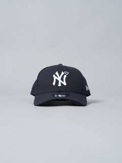 BASICKS 【ラスト1点】【限定】9 FORTY Yankees Heart Embroidery Cap ベスボールキャップ  (ブラウン/ホワイト) Confidence