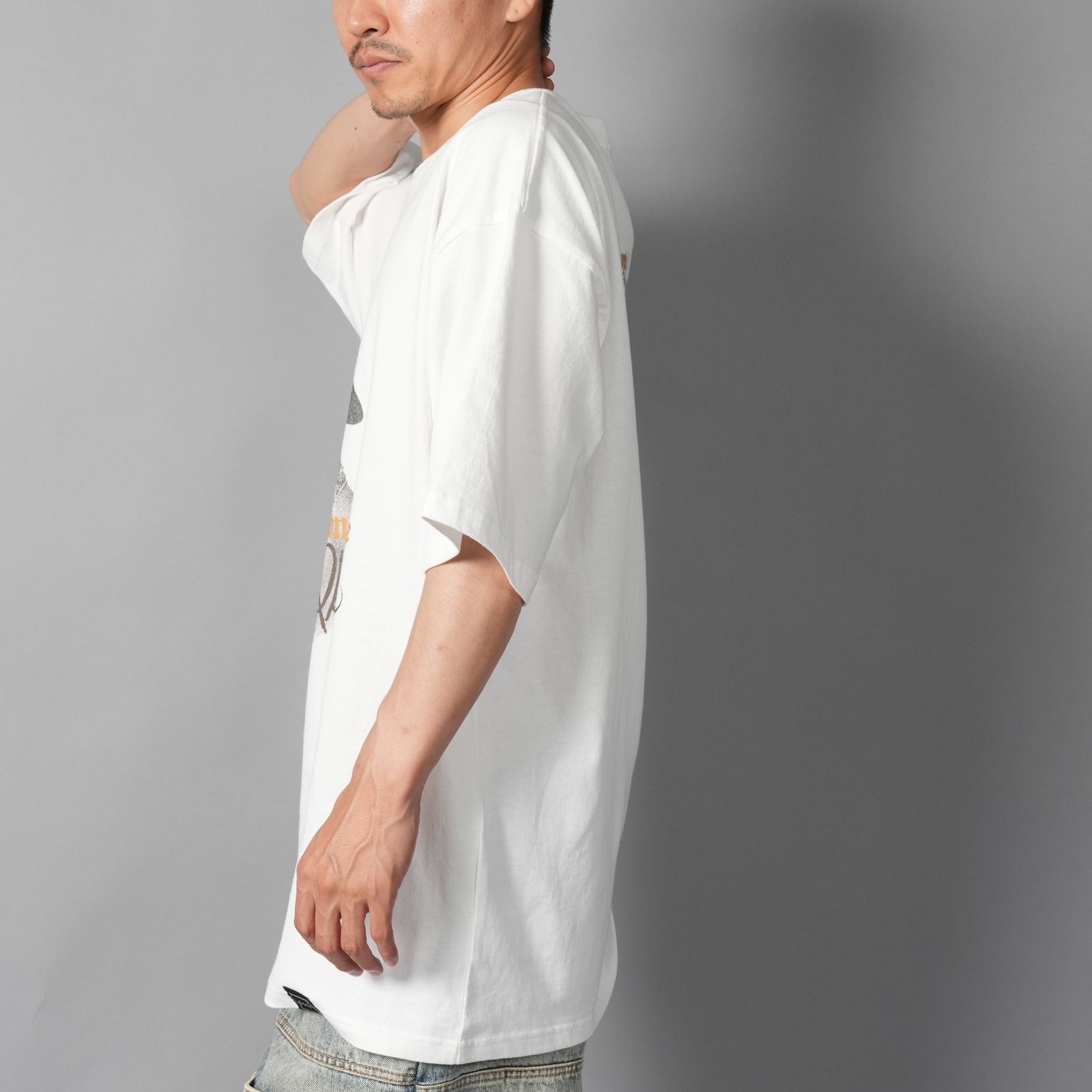 UIZZ-24036 / Tupac / All Eyez On Me Side Face Photo SSTee / Tシャツ (ホワイト)