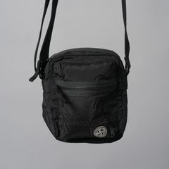 【再入荷】9200015 / COATED NYLON METAL IN ECONYL® / ポーチバッグ [ナイロンメタル](ブラック)