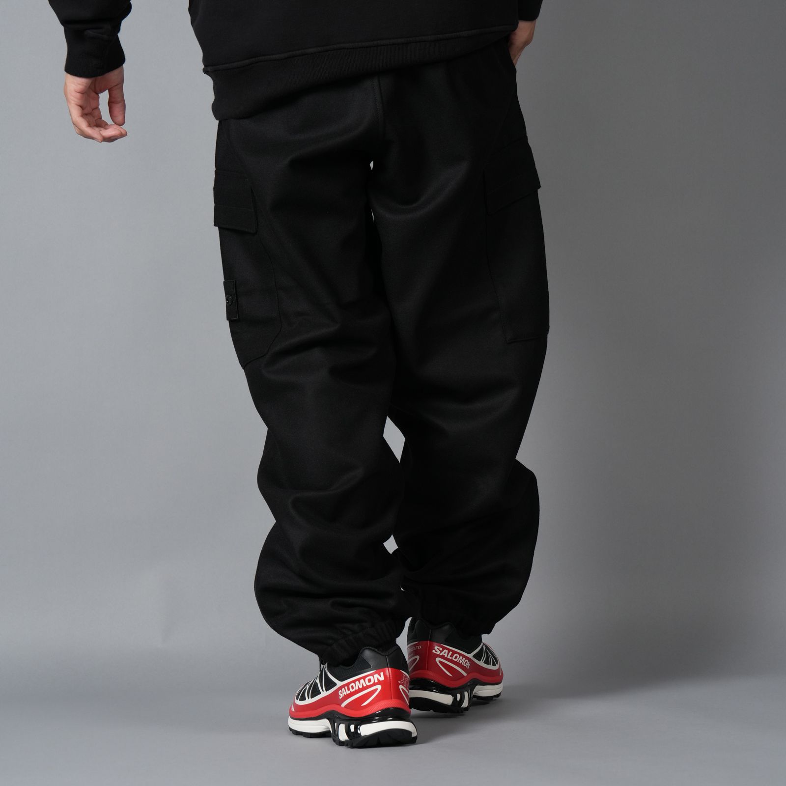 3100021 WOOL NYLON FLANNEL_STONE ISLAND GHOST / カーゴパンツ (ブラック)