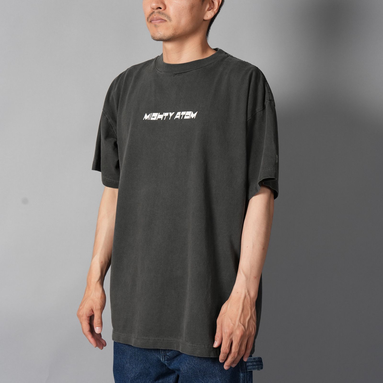 【コラボ】EU-MK1-0000-C05 / EU AB LOGO SS TEE  / BLACK / Tシャツ (ブラック)