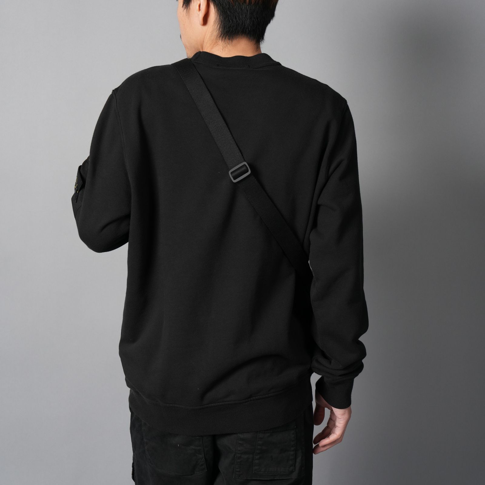 【再入荷】9200015 / COATED NYLON METAL IN ECONYL® / ポーチバッグ [ナイロンメタル](パールグレー)