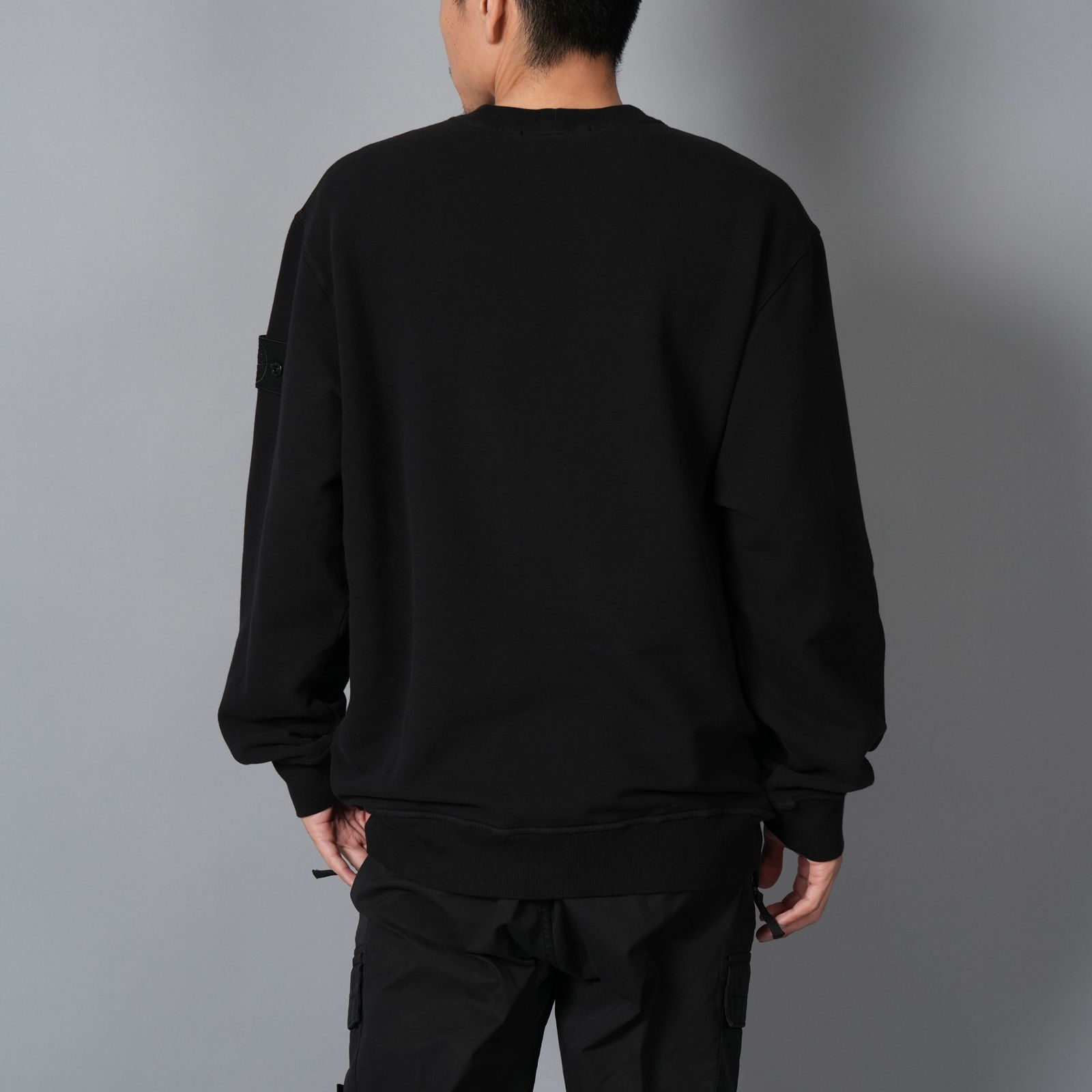 6100069 STRETCH COTTON FLEECE_STONE ISLAND GHOST / トレーナー・クルーネックスウェット (ブラック)