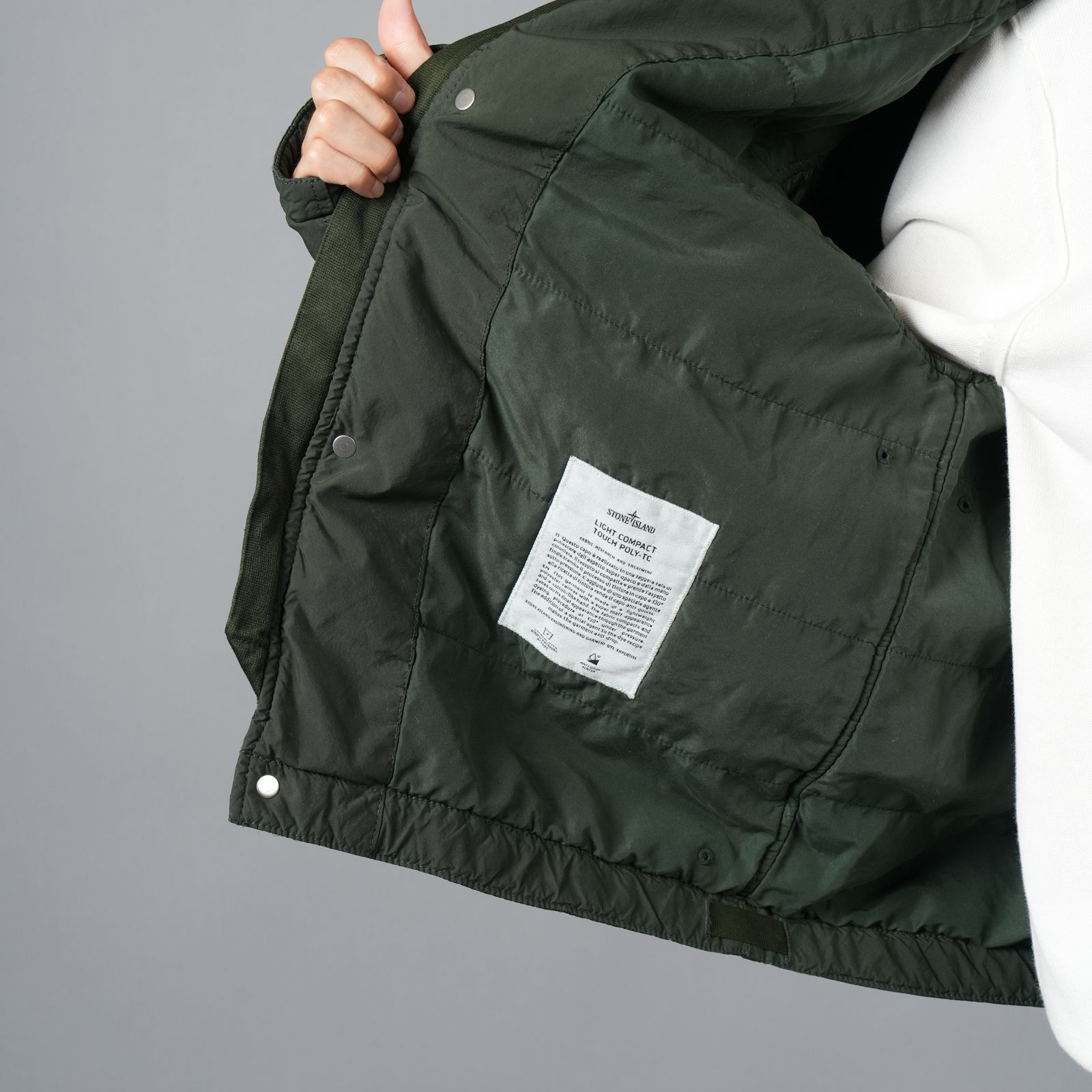 【ラスト1点】Q100015 LIGHT COMPACT TOUCH POLY-TC, 60% RECYCLED POLYESTER / ジャケット (ジュニパー)