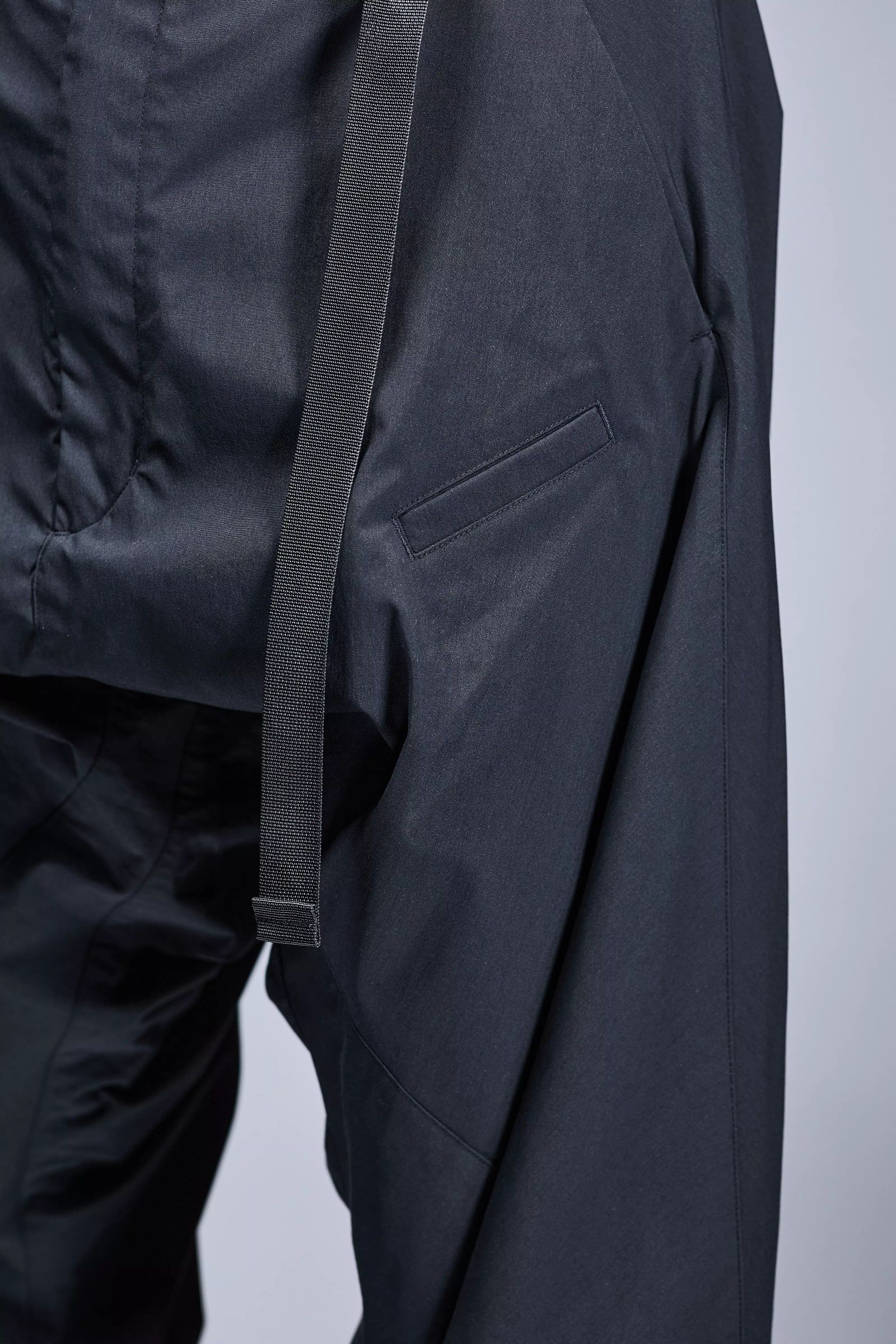 【ラスト1点】P30BL-E / Encapsulated Nylon Ultrawide Drawcord Trouser Gen. 1 / ナイロン ウルトラワイド ドローコード カーゴトラウザー [ウルトラワイドフィット](ブラック)