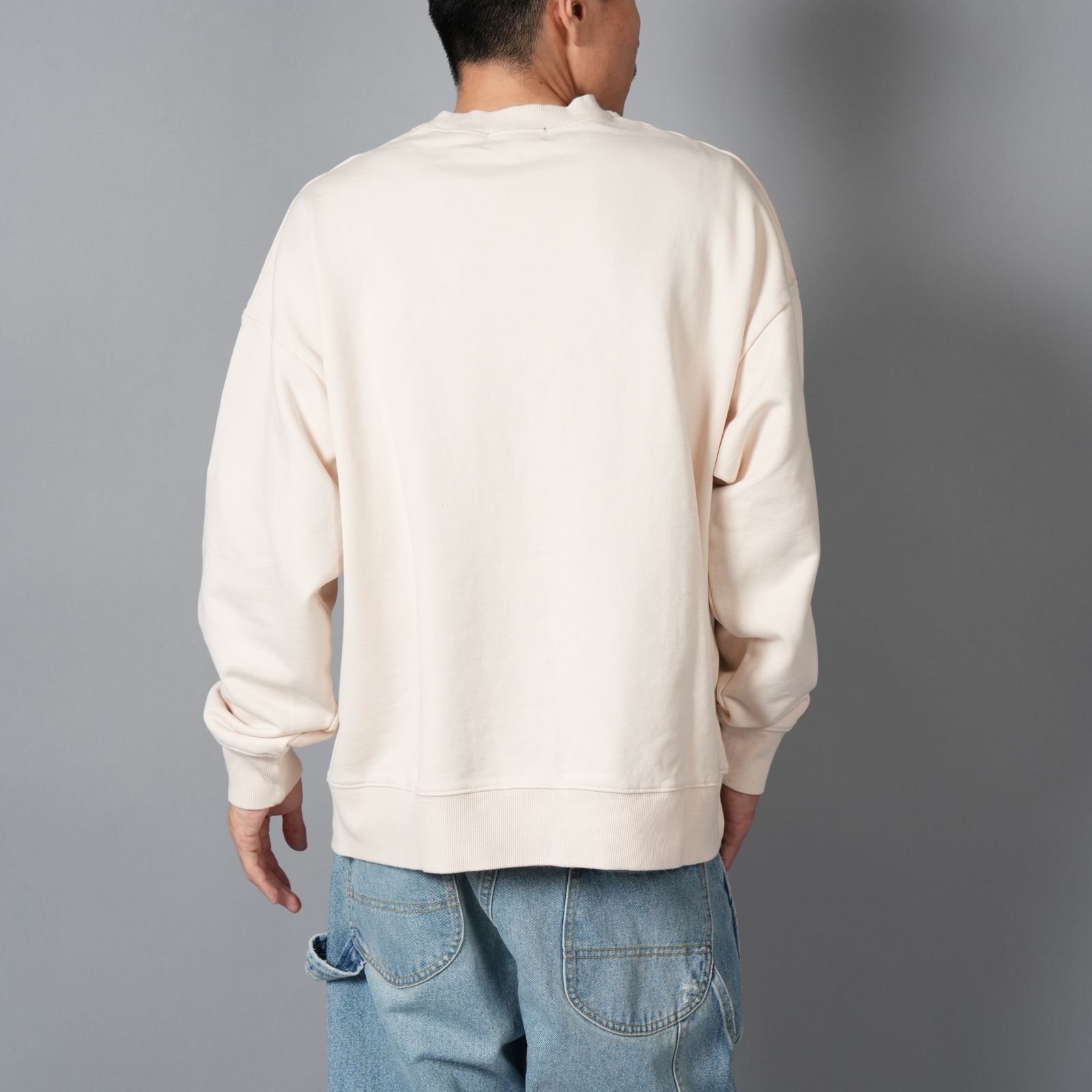 UM25AW-8 / 2PAC / ツゥーパック / トレーナー・クルーネックスウェット (クリーム)